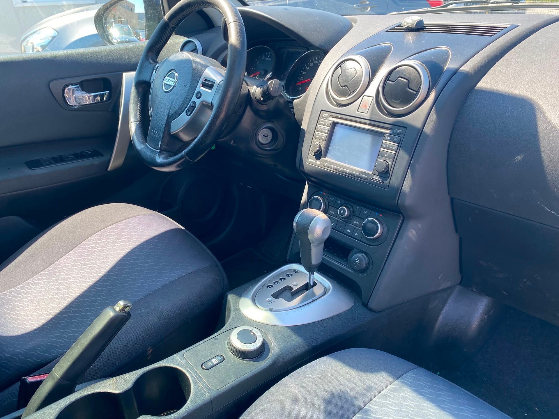 NISSAN Qashqai 2.0 4WD acenta XTronic CVT-image-10