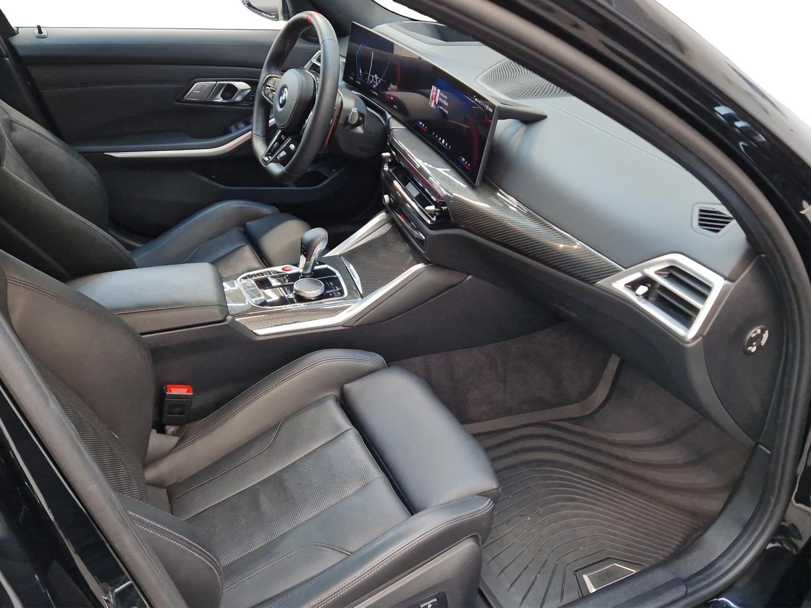 BMW M3 Competition M xDrive Touring-image-17