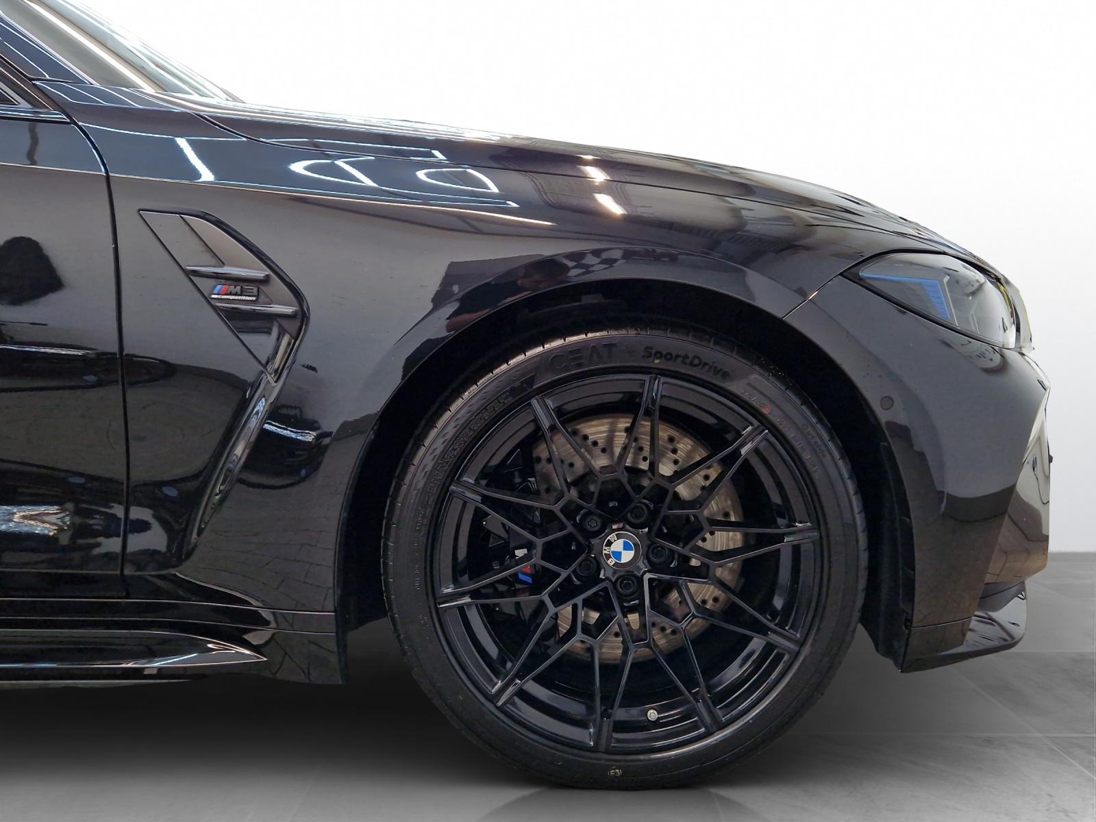 BMW M3 Competition M xDrive Touring-image-9