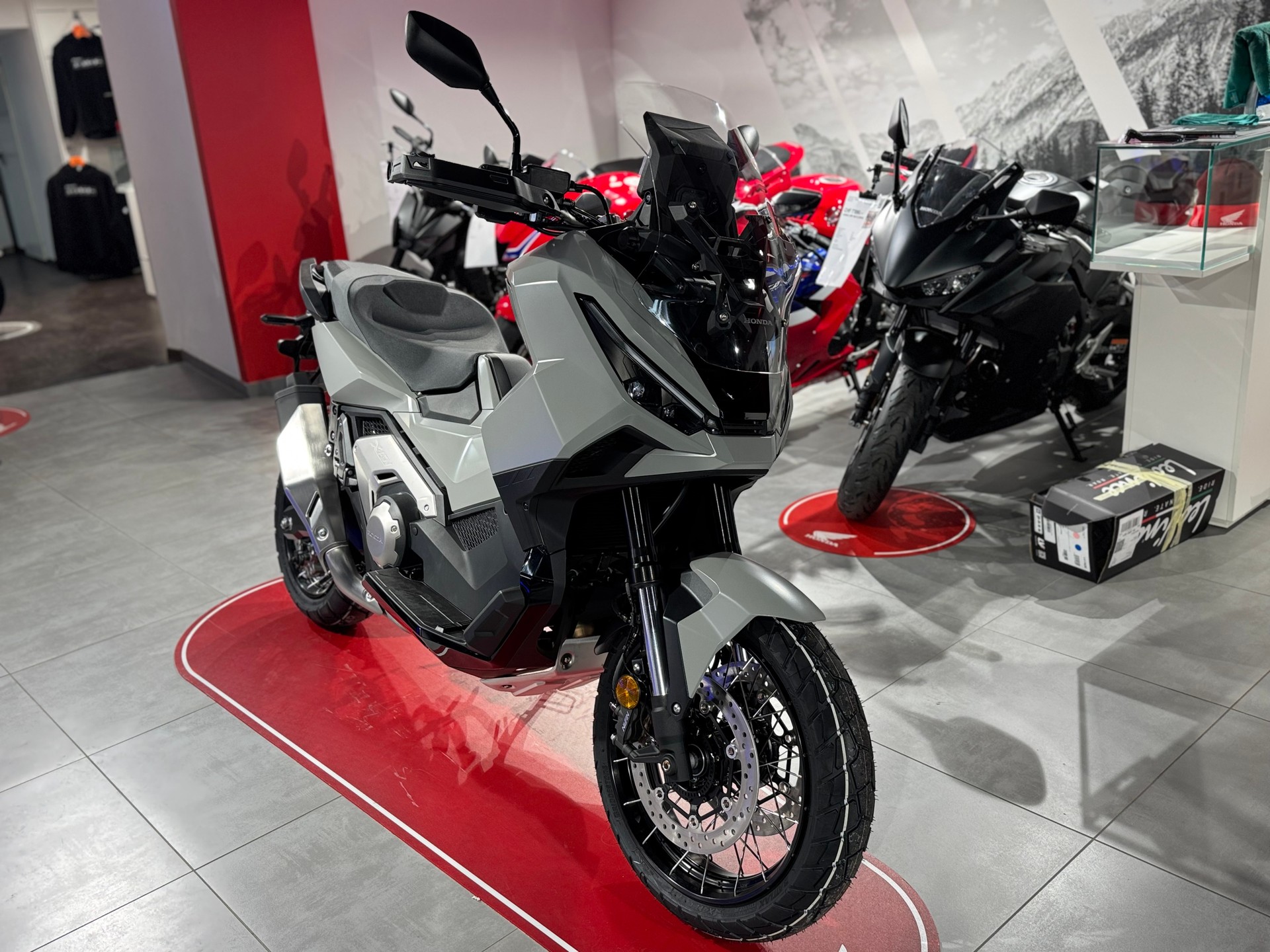 HONDA X-ADV 750