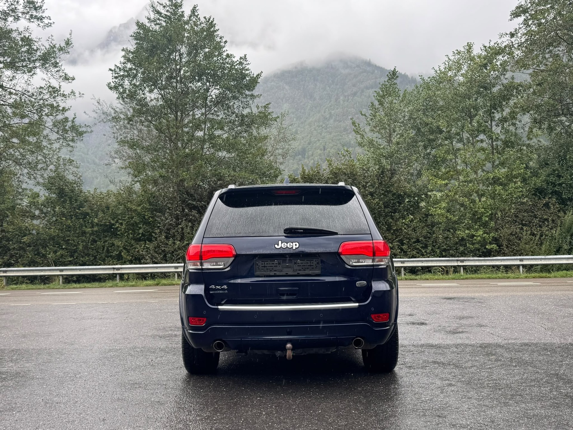 JEEP Grand Cherokee 3.0 CRD Limited Automatic-image-13