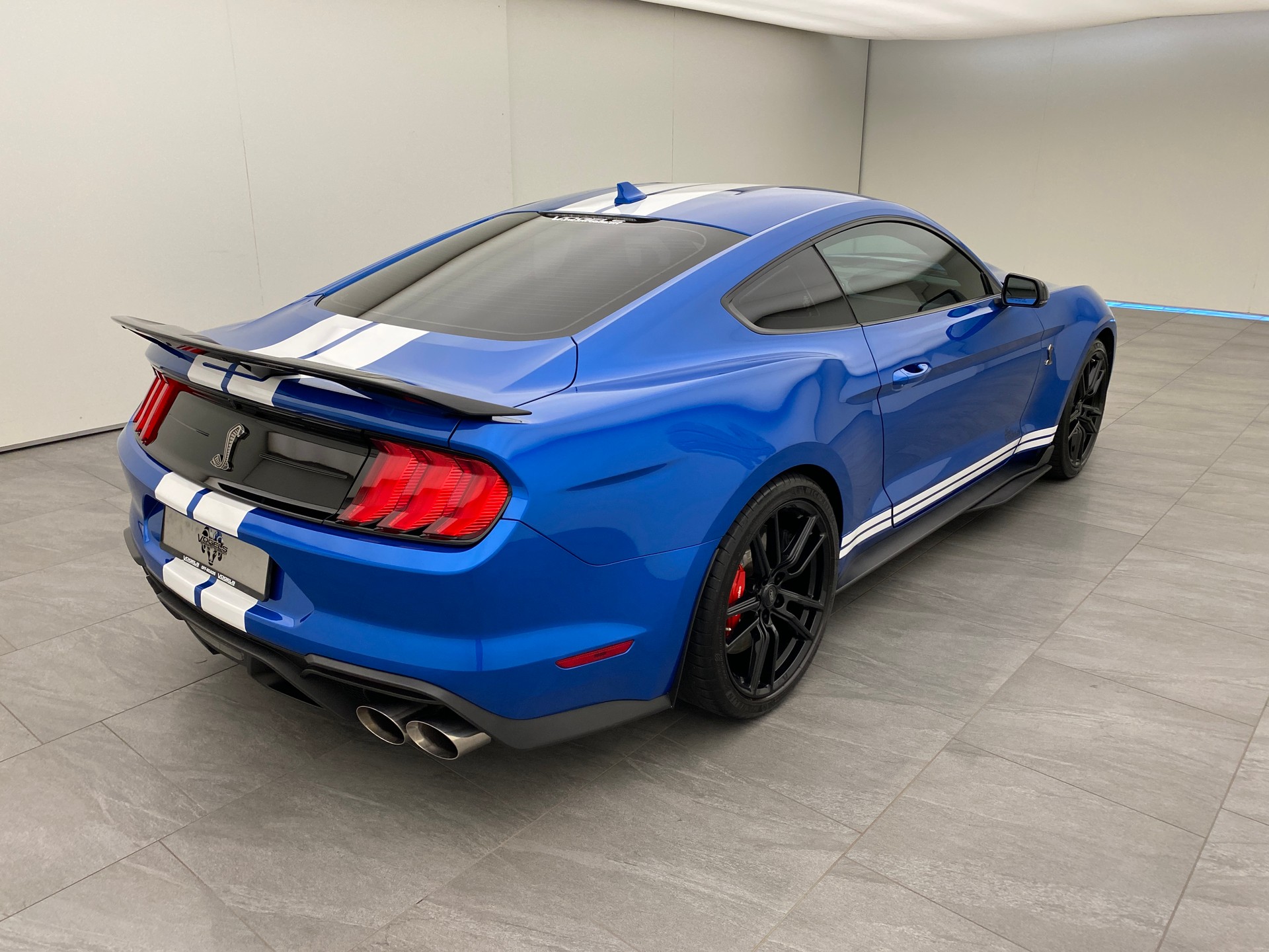 FORD Mustang GT500 Shelby-image-3