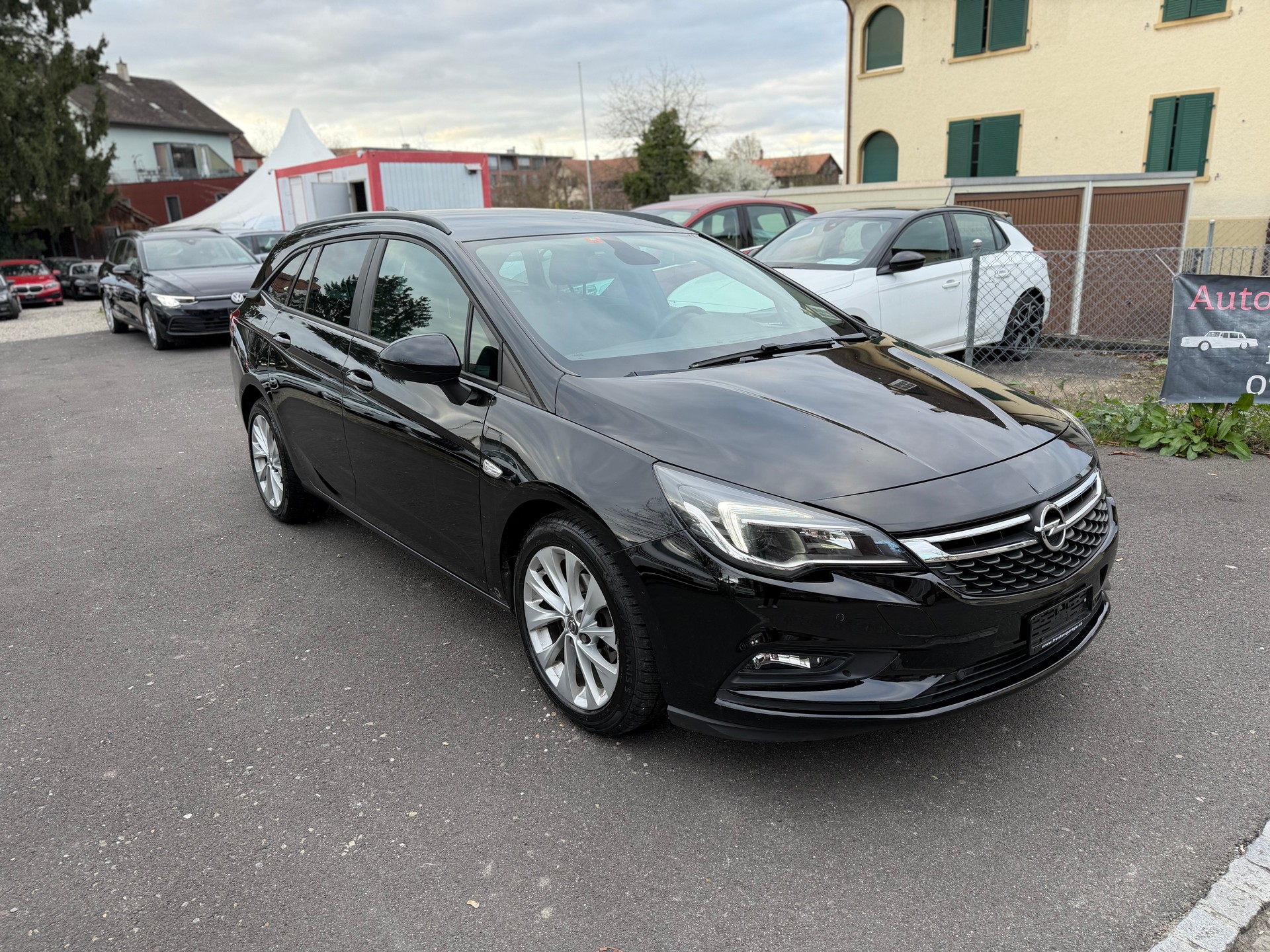 OPEL Astra Sports Tourer 1.4i Turbo Enjoy Automatic-image-5