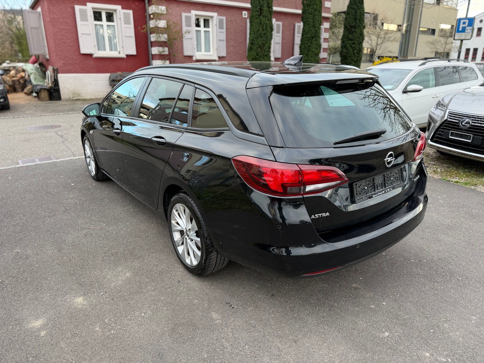 OPEL Astra Sports Tourer 1.4i Turbo Enjoy Automatic-image-2