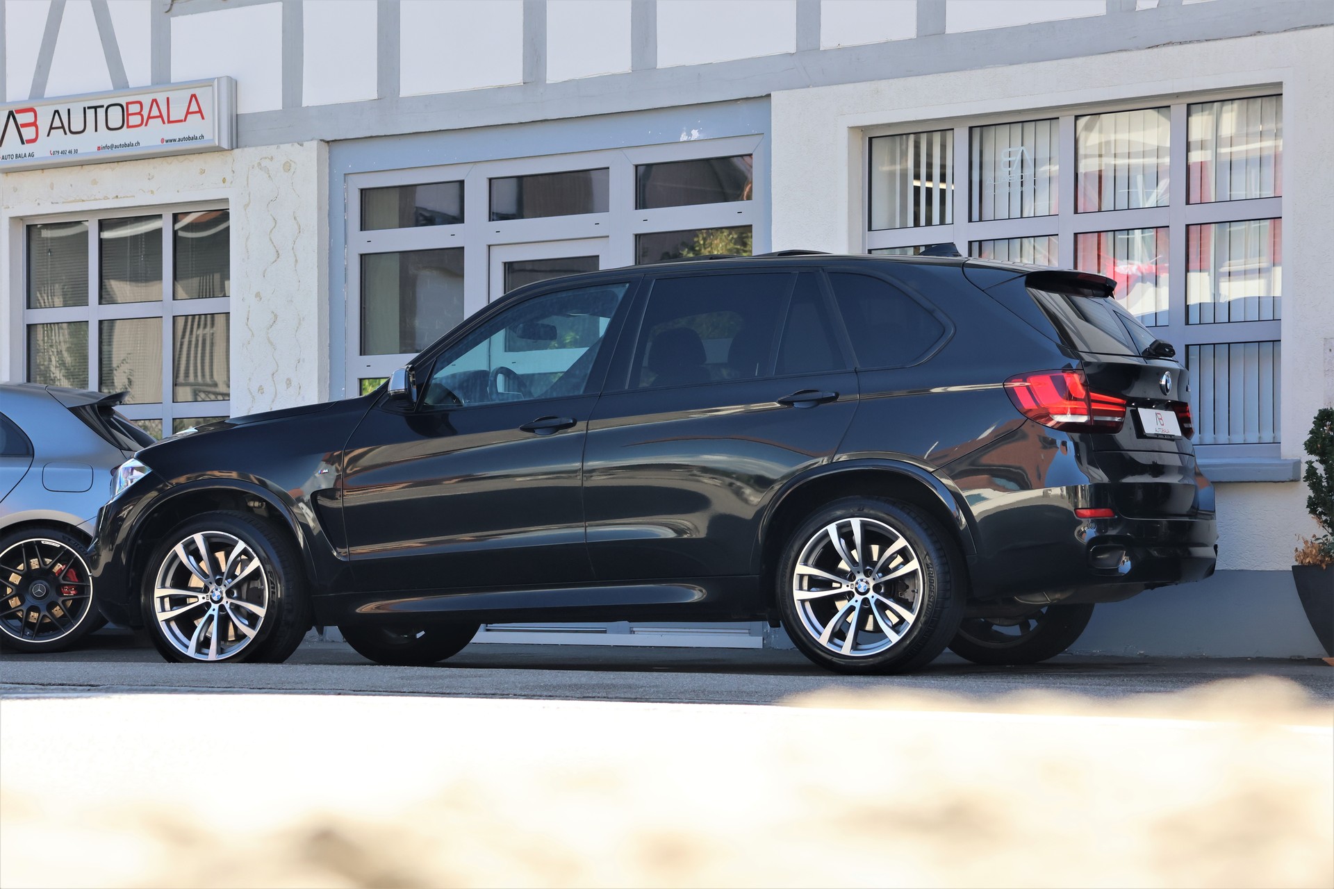 BMW X5 xDrive M50d Steptronic (CH) + 3.5T AHK-image-3