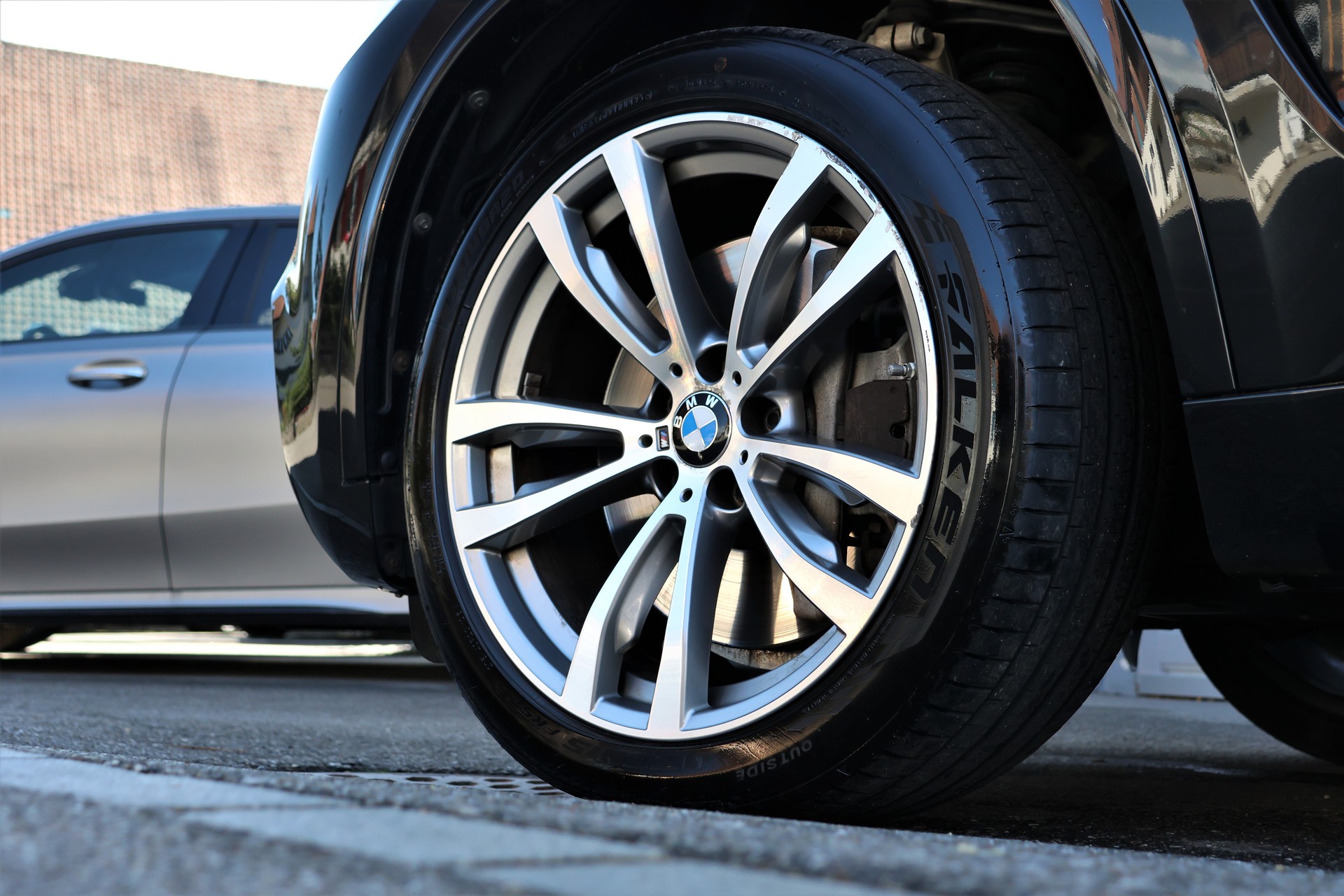 BMW X5 xDrive M50d Steptronic (CH) + 3.5T AHK-image-7