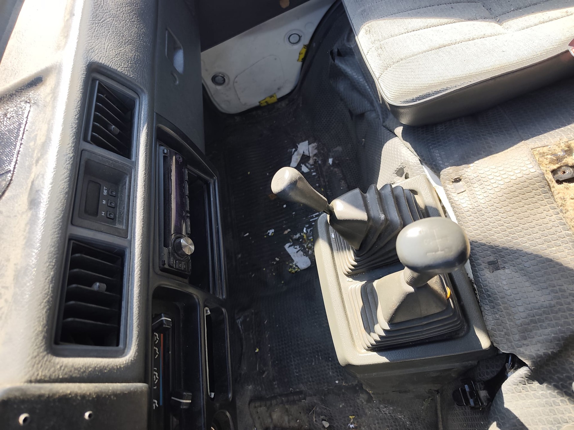 MITSUBISHI L 300 4x4 2.5TD-image-7