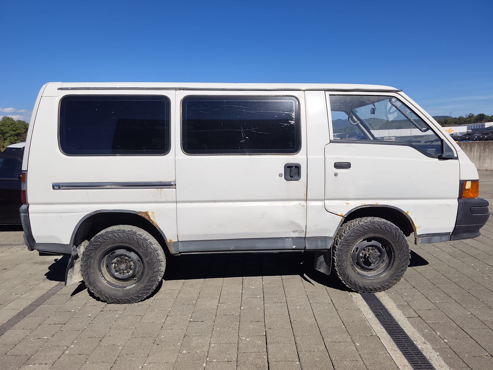 MITSUBISHI L 300 4x4 2.5TD-image-0