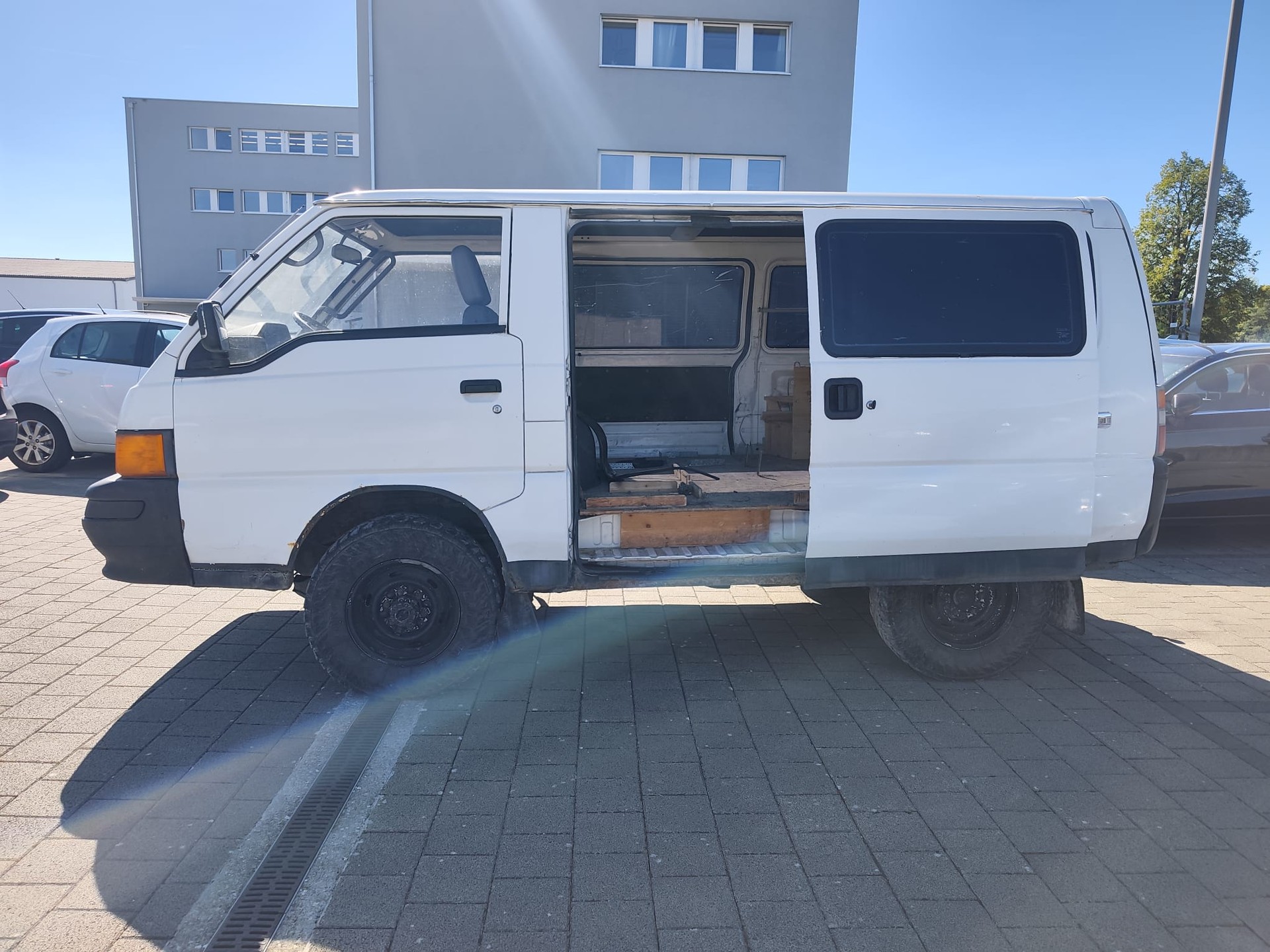 MITSUBISHI L 300 4x4 2.5TD-image-6