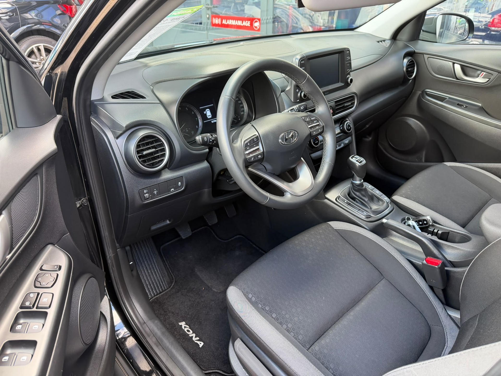 HYUNDAI Kona 1.0 T-GDi Launch Plus 2WD-image-7