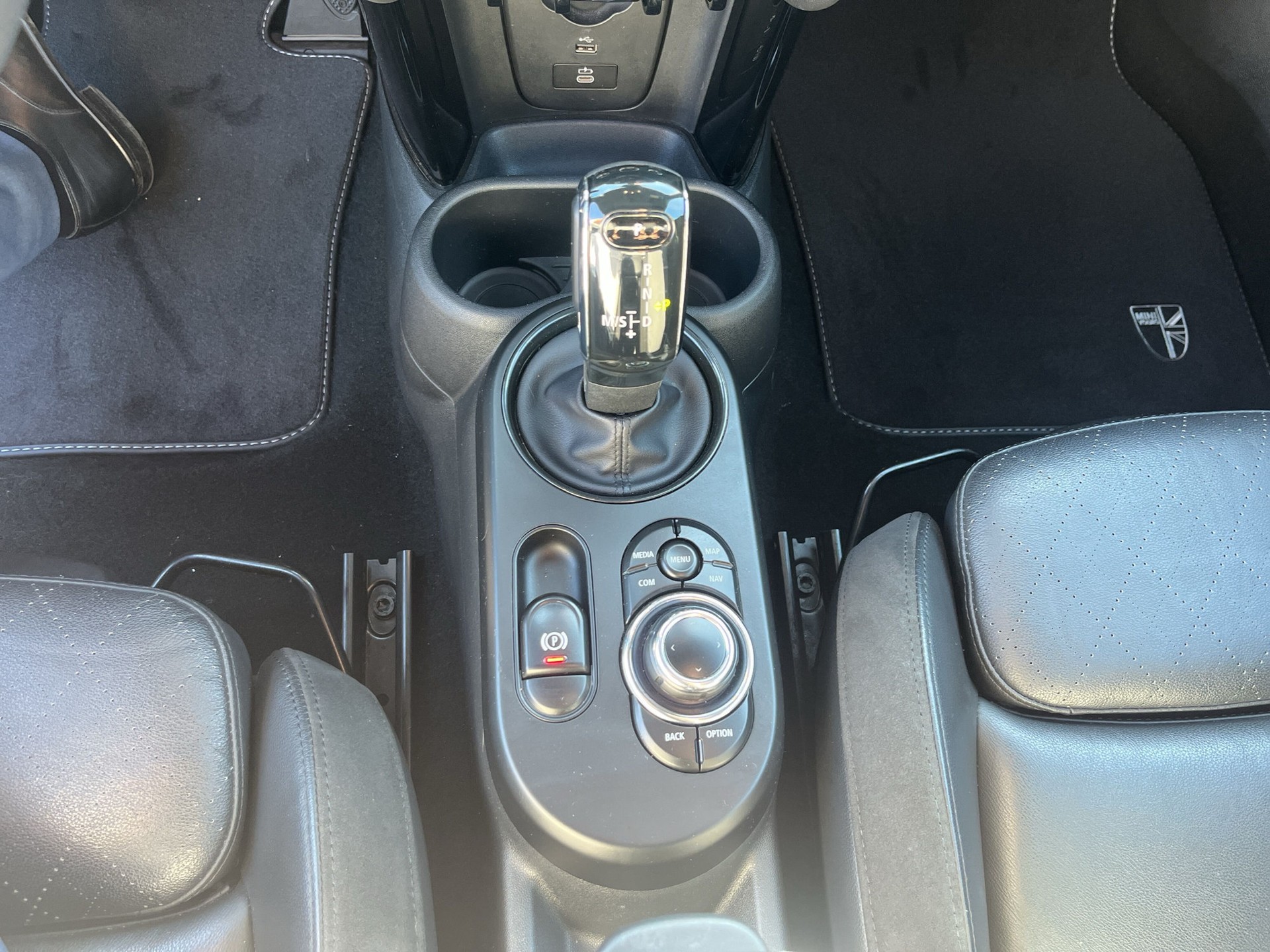 MINI Cooper S Steptronic DKG-image-12