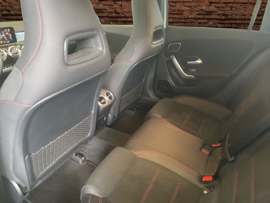 MERCEDES-BENZ A 250 AMG Line 4Matic-image-13