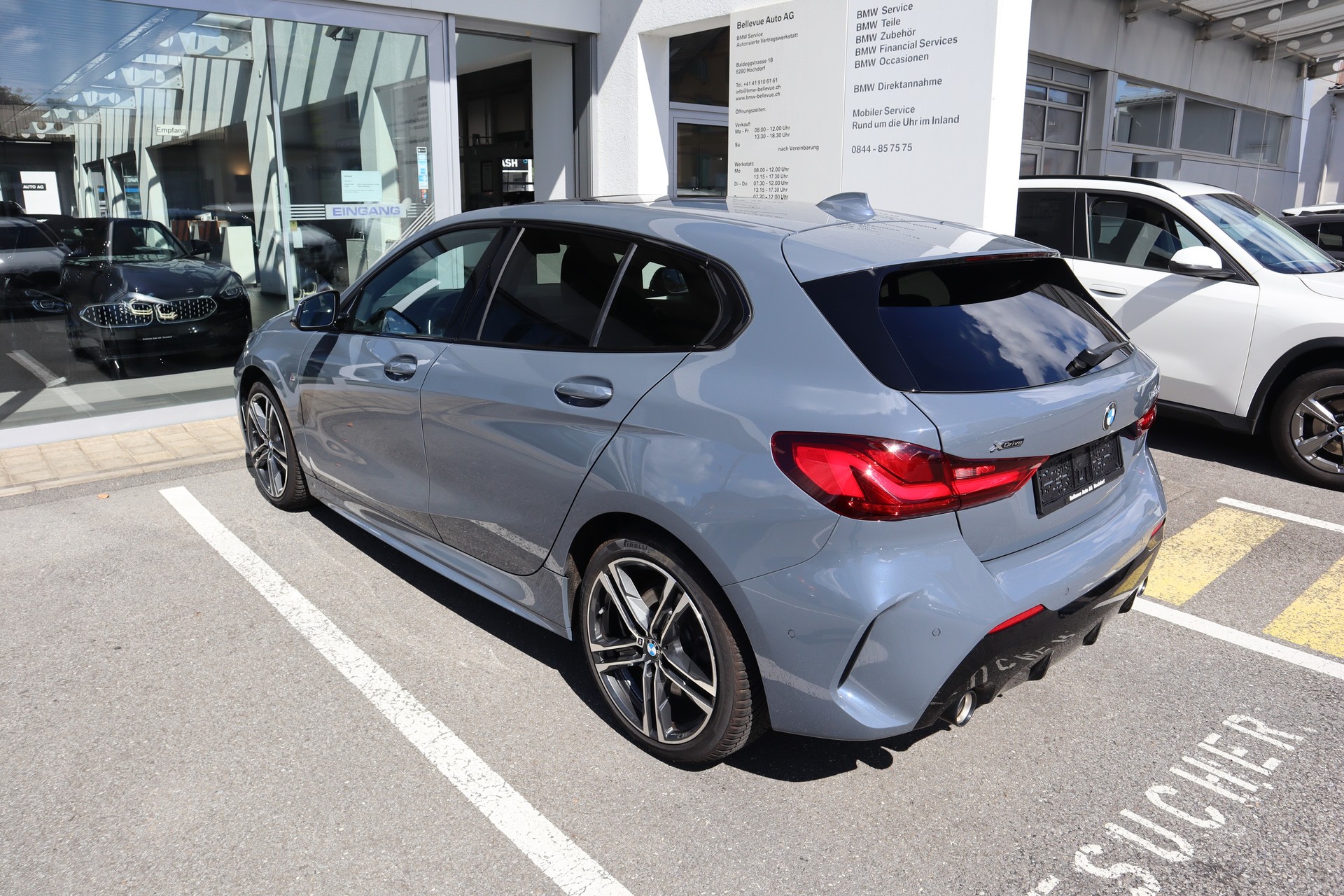 BMW 120d xDrive M Sportpaket Panoramaglasdach 4x4 Euro6-image-1