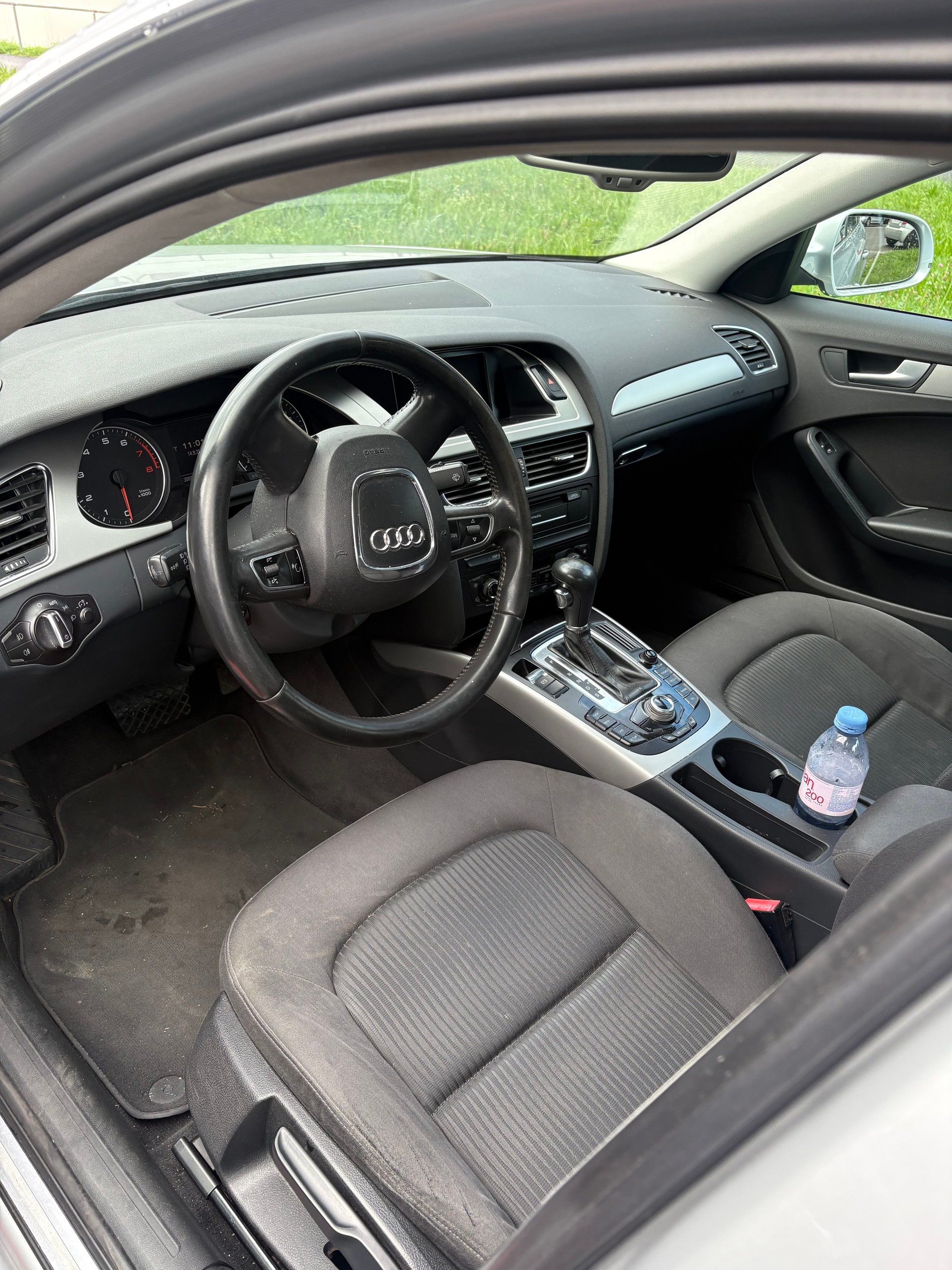 AUDI A4 Limousine 2.0 TFSI Style multitronic-image-4