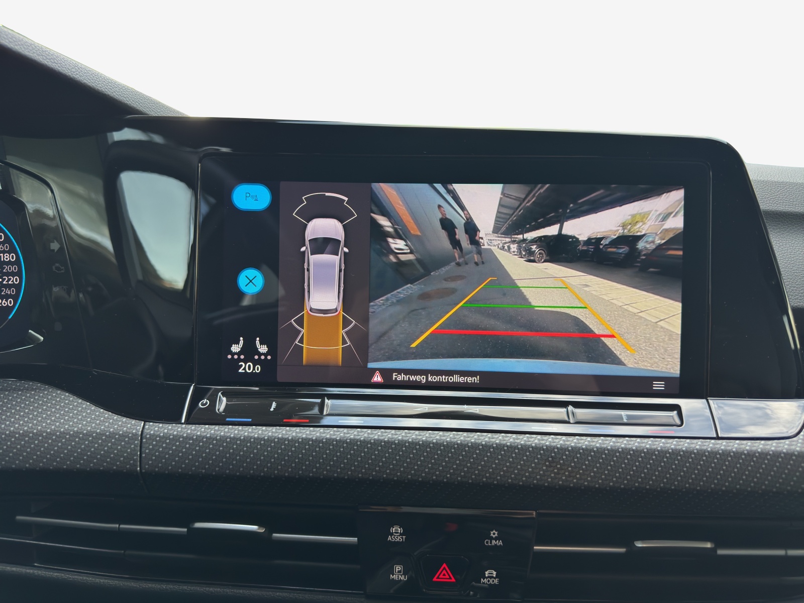 VW Golf Variant 2.0 TSI R-Line DSG 4Motion-image-15