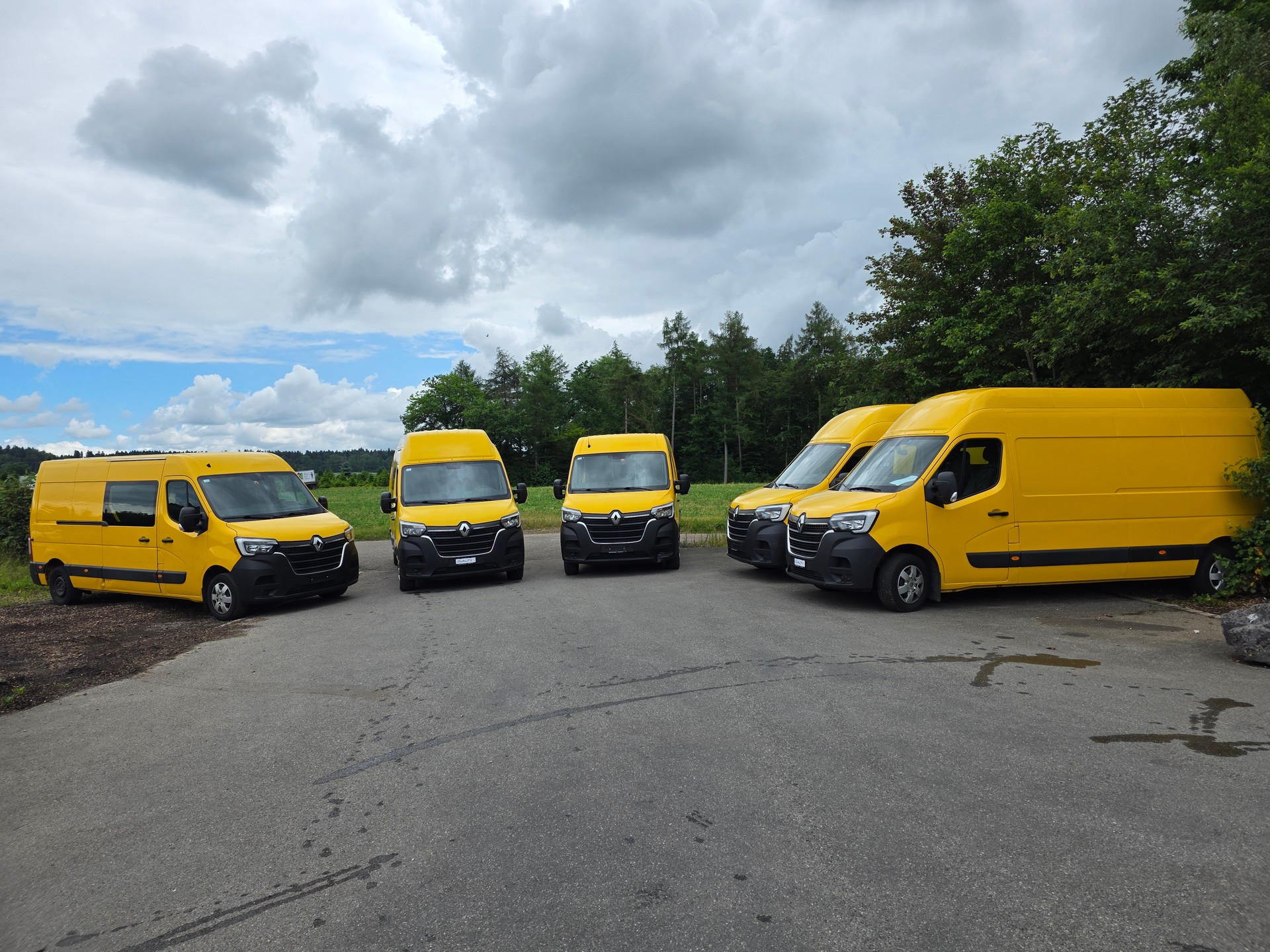 RENAULT Master T35 2.3dCi 135 L3H3-image-12