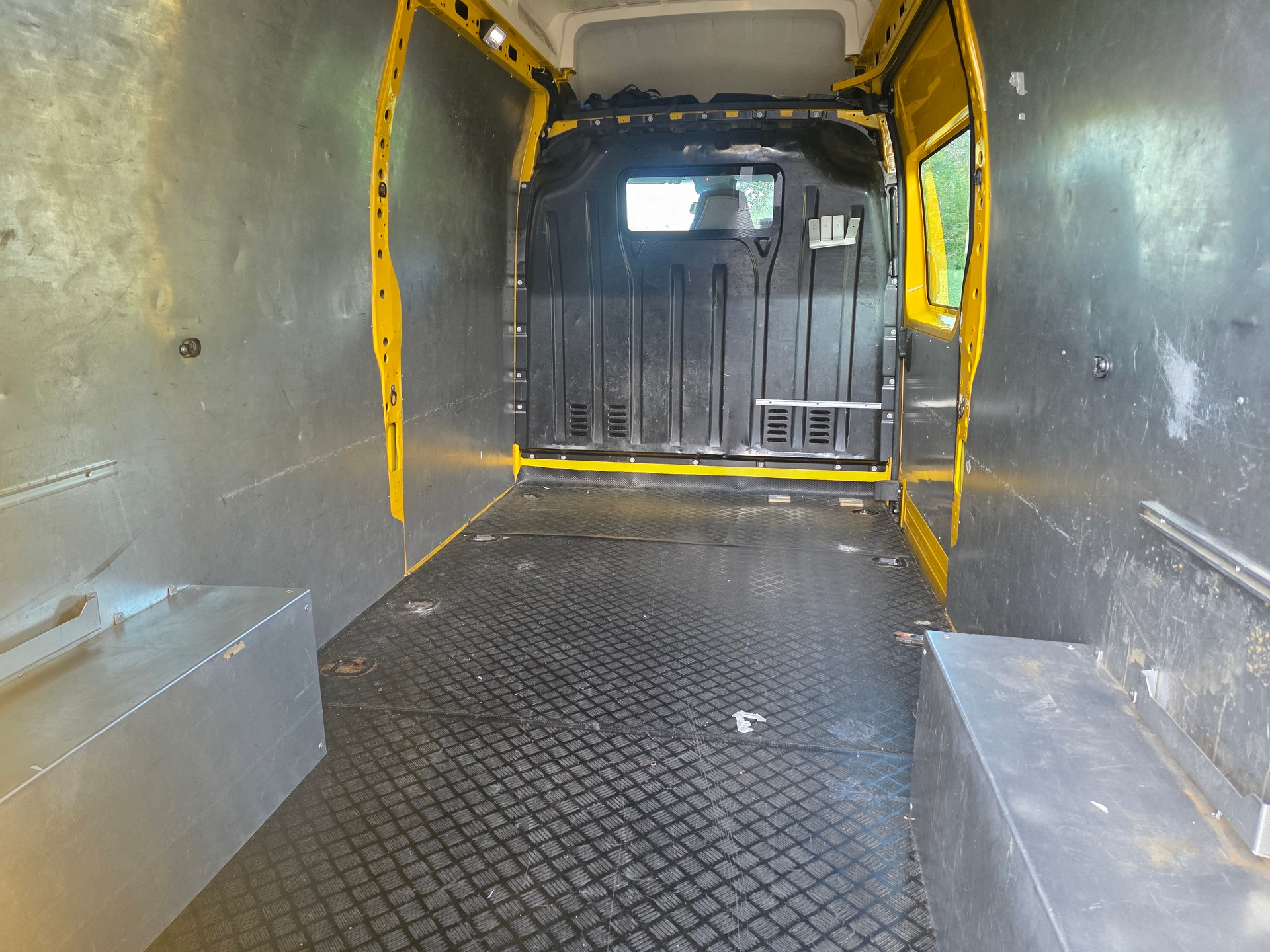 RENAULT Master T35 2.3dCi 135 L3H3-image-7