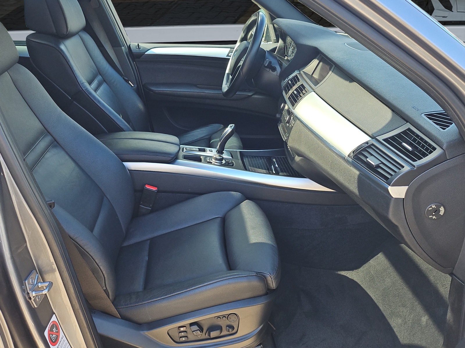 BMW X5 xDrive 40d Steptronic-image-13