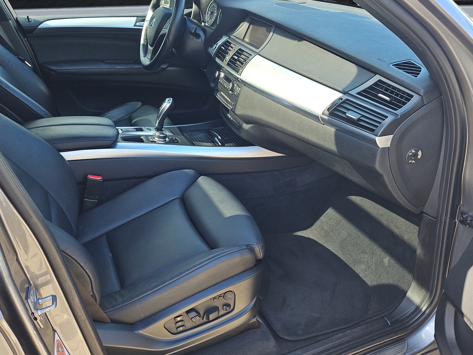BMW X5 xDrive 40d Steptronic-image-12