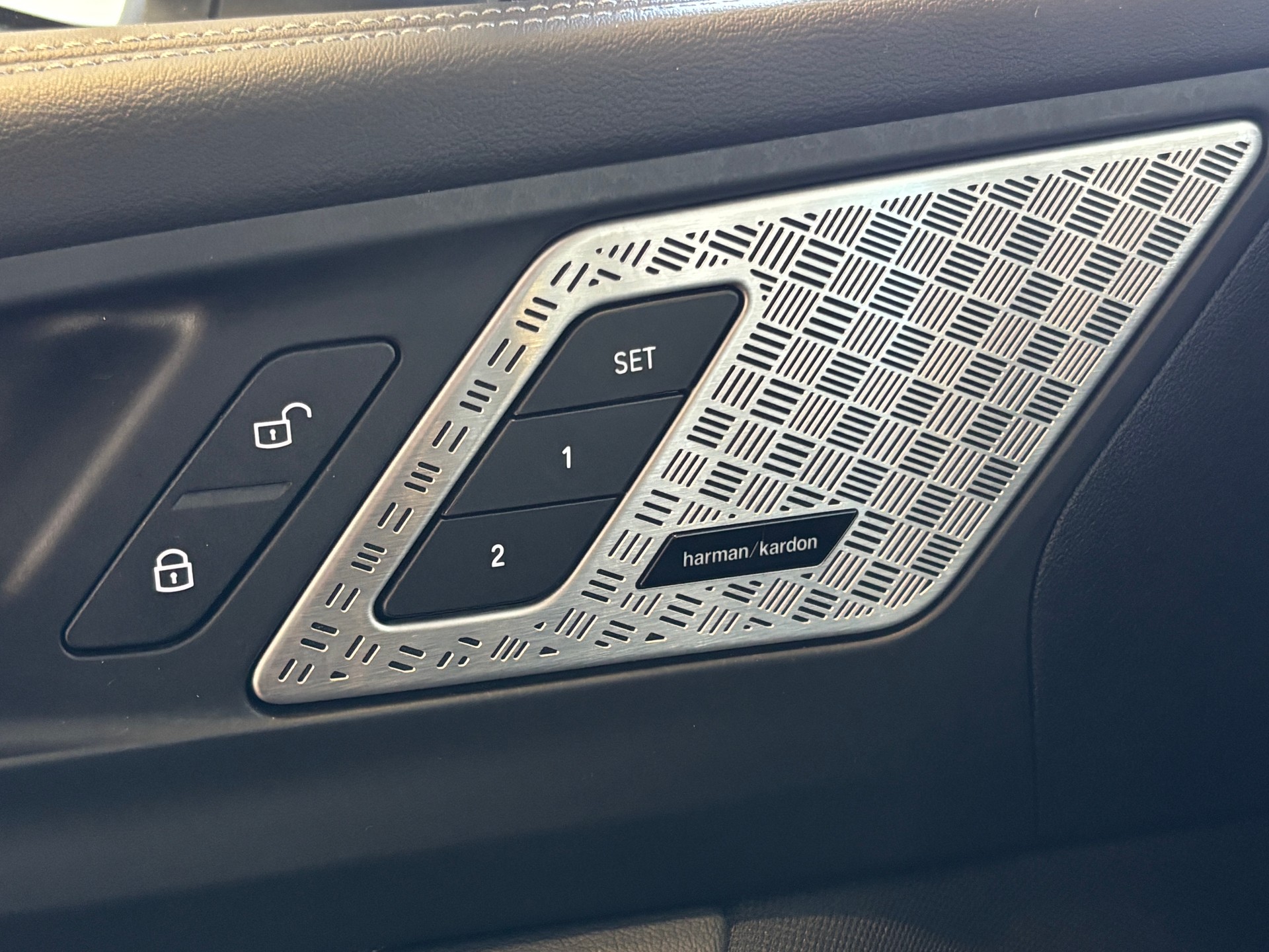BMW 218d Active Tourer DKG-image-12