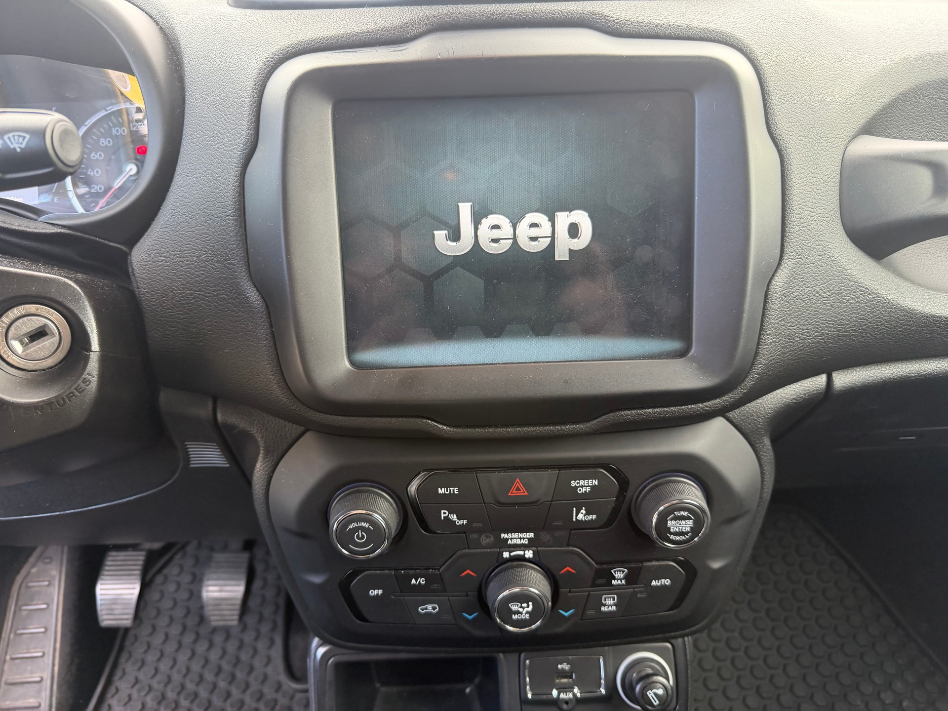 JEEP Renegade 1.0 Turbo Night Eagle-image-10