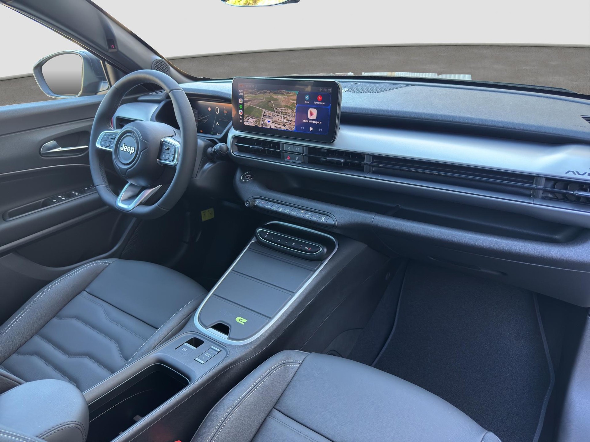 JEEP Avenger 1.2 MHEV Overland 4xe-image-10