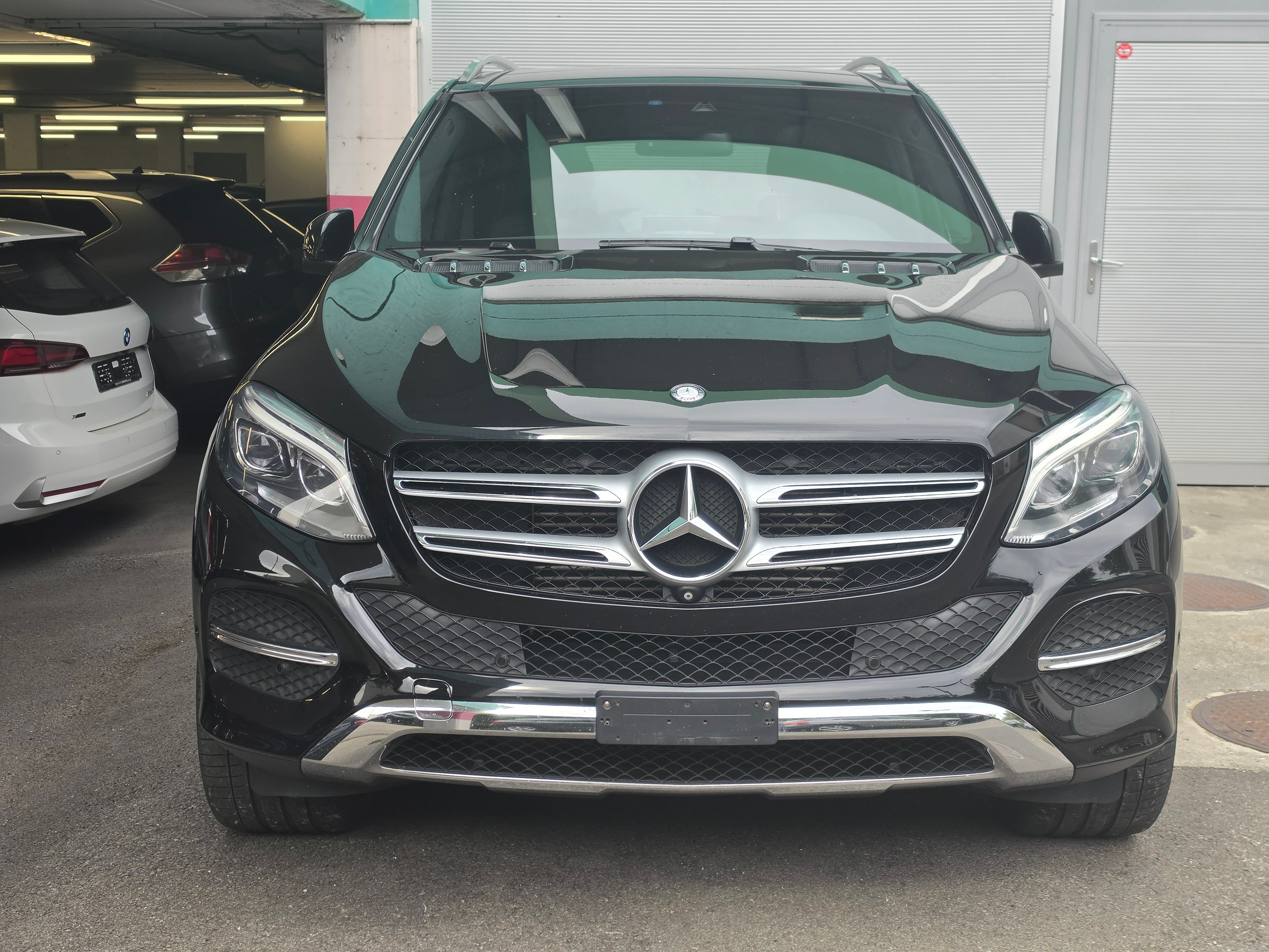 Car photo