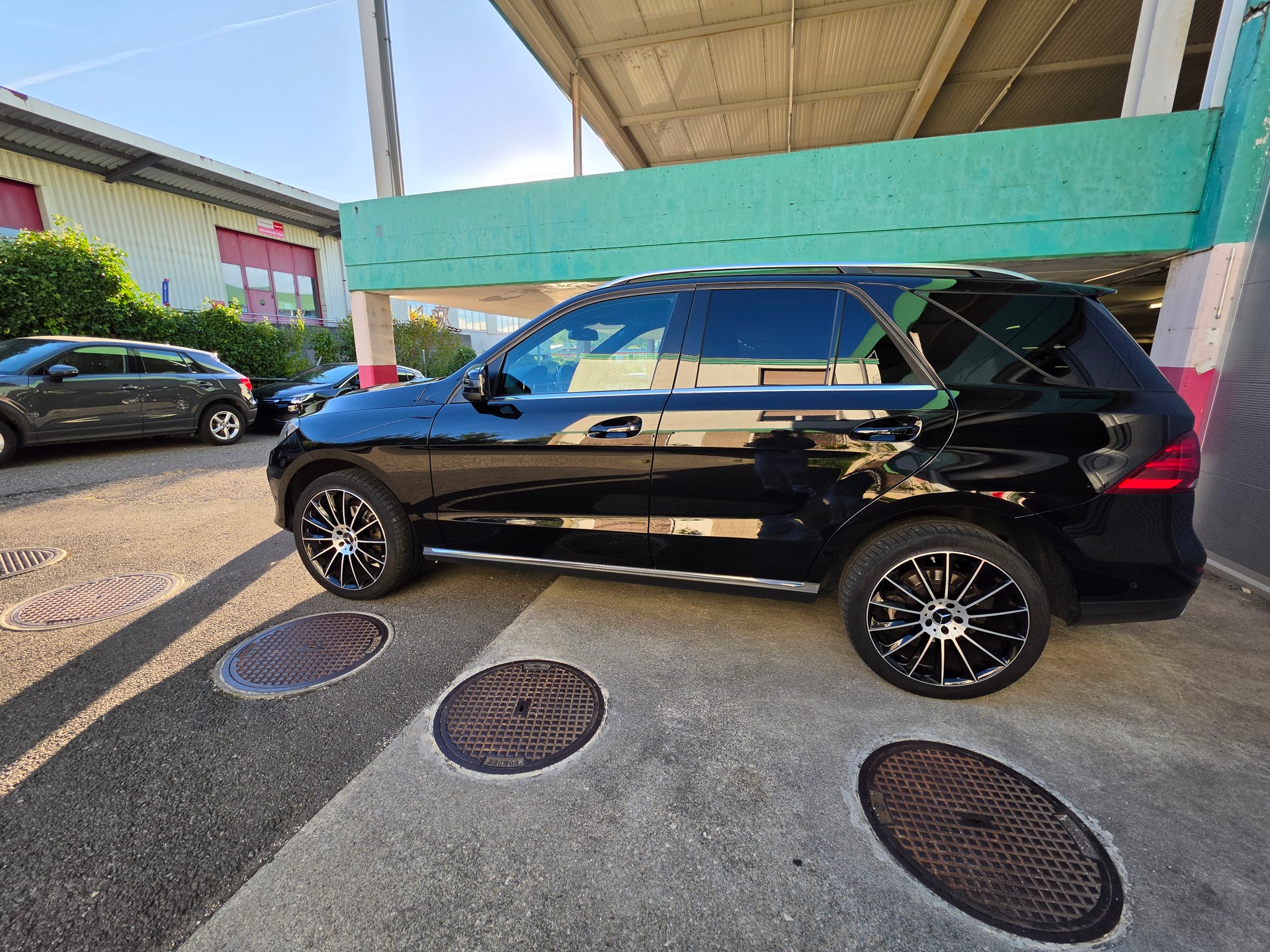MERCEDES-BENZ GLE 350 d Executive 4Matic 9G-Tronic-image-4