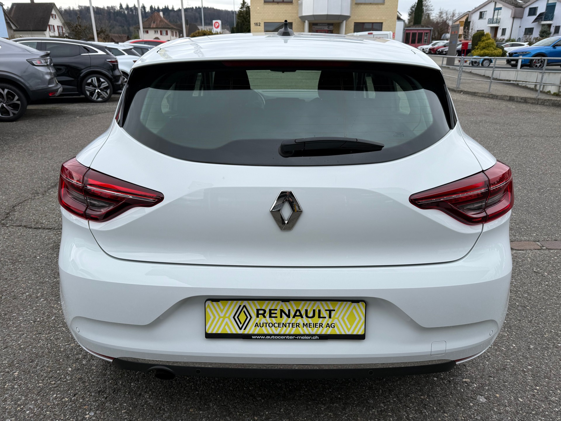 RENAULT Clio 1.0 Business-image-4