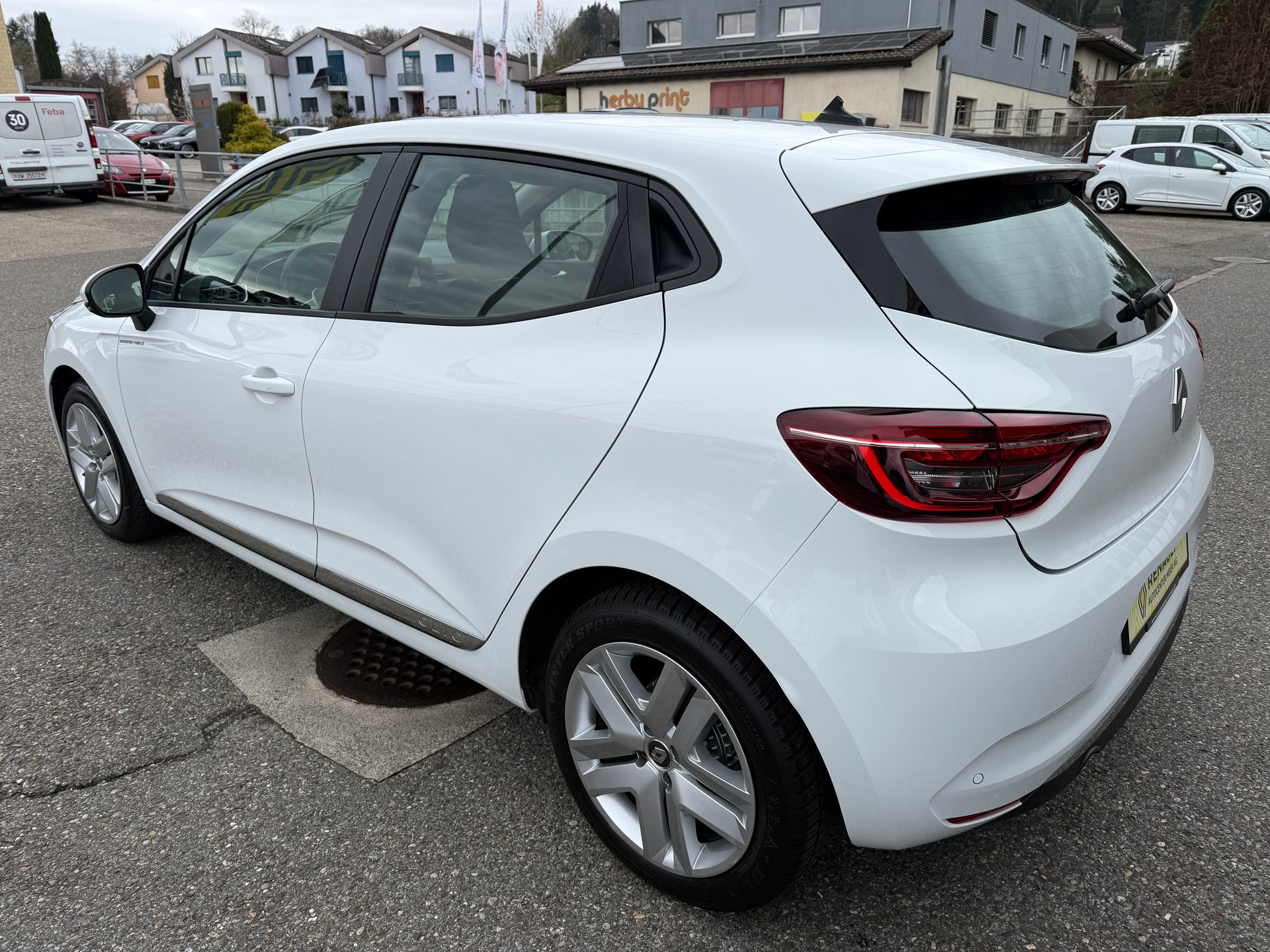 RENAULT Clio 1.0 Business-image-3