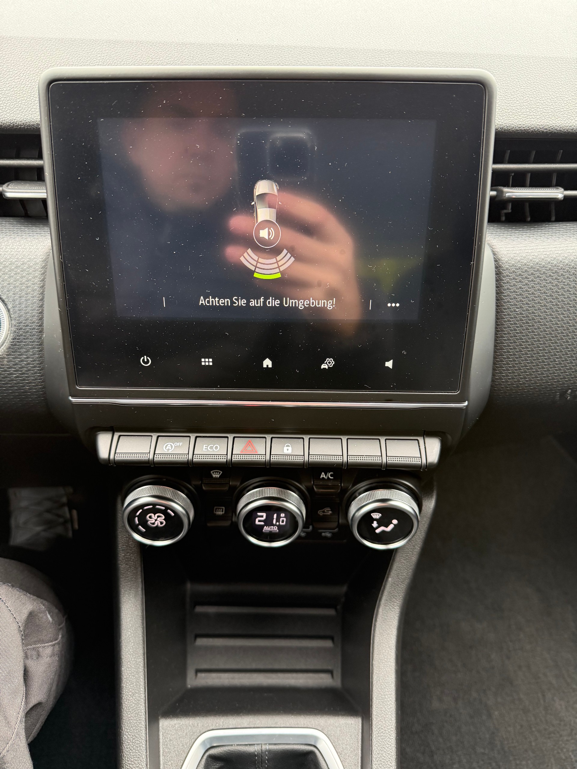 RENAULT Clio 1.0 Business-image-13