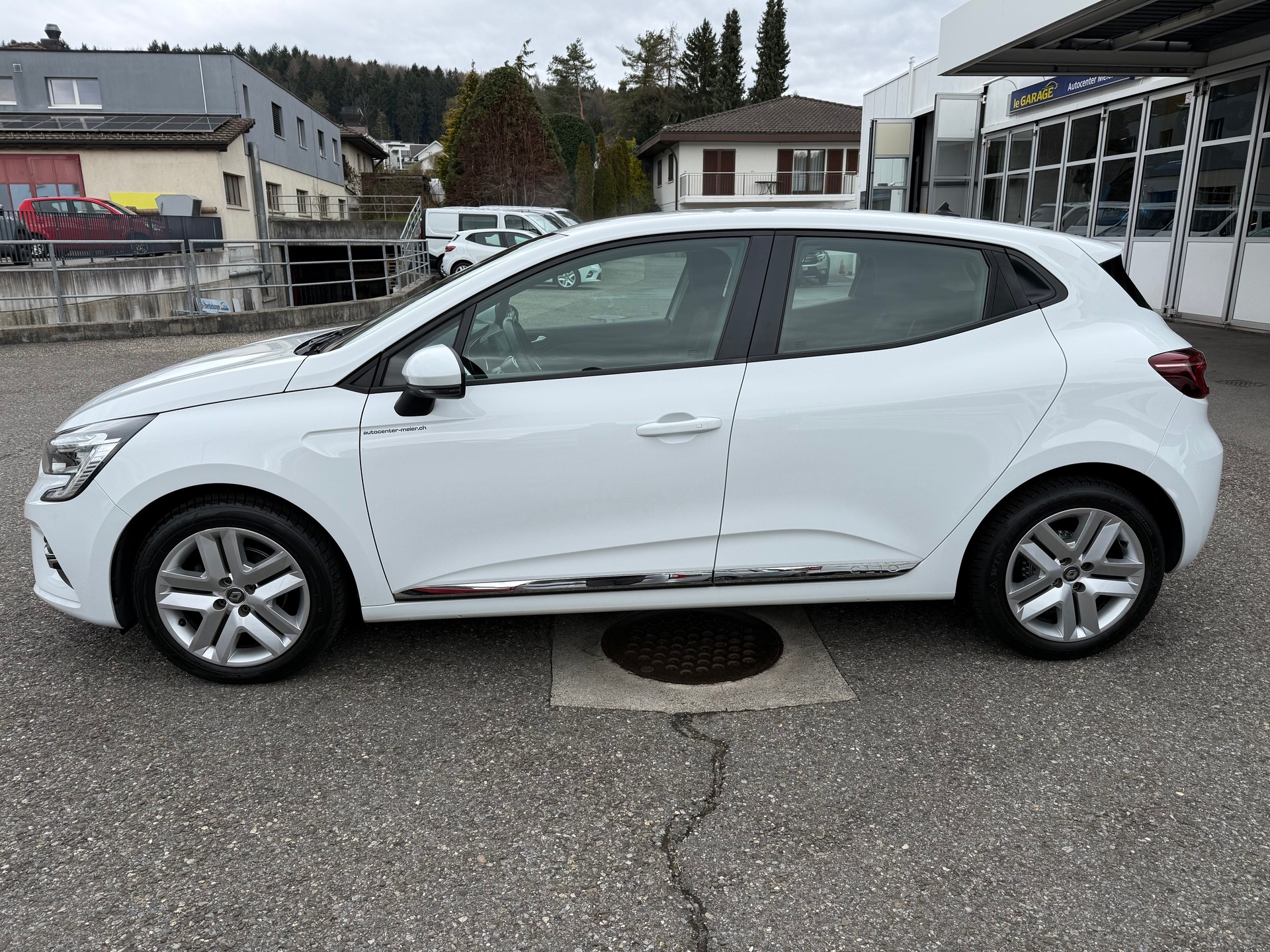 RENAULT Clio 1.0 Business-image-2