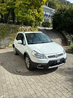 FIAT 2.0 JTD Emotion Freestyle-image-2