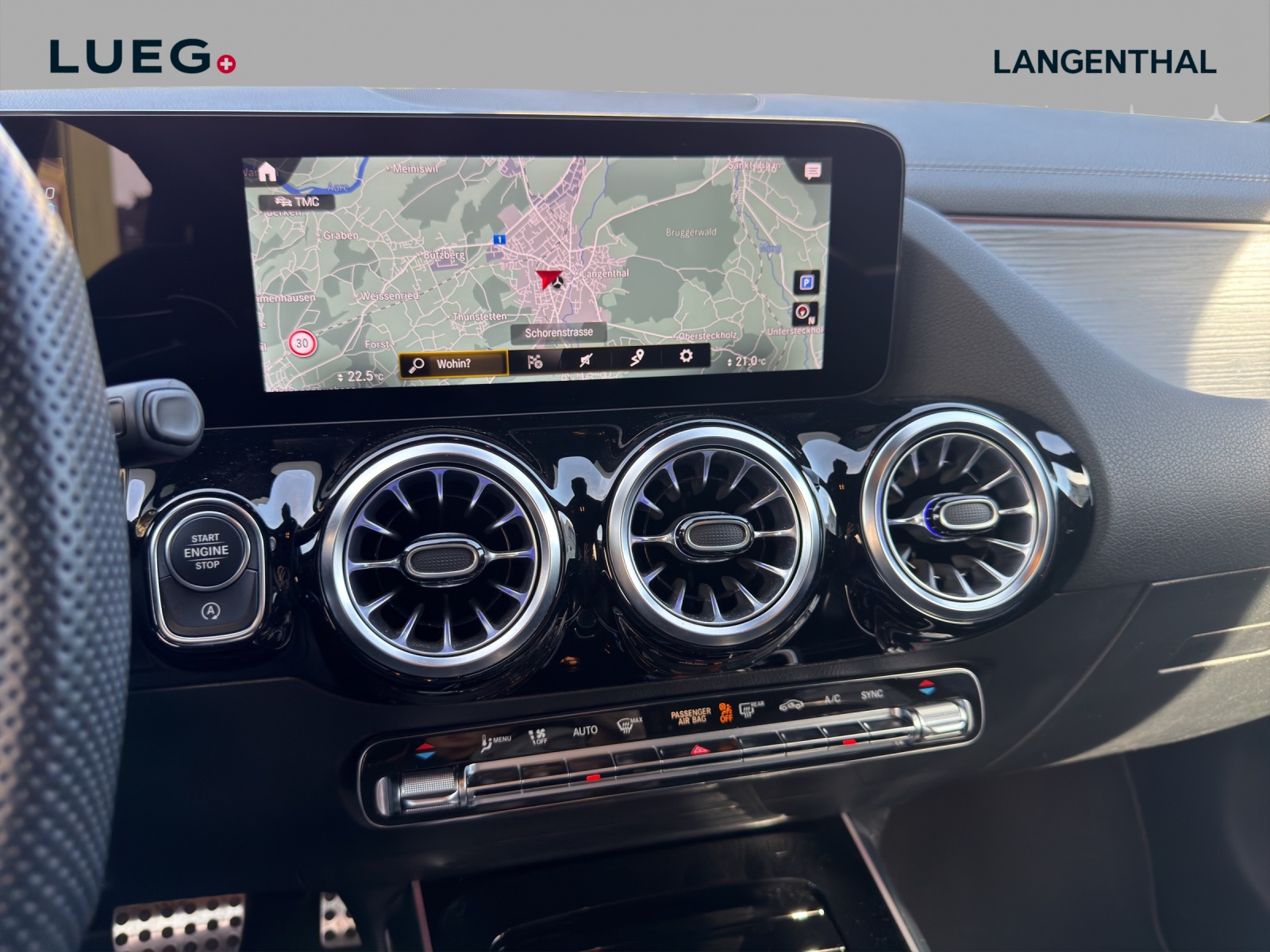 MERCEDES-BENZ GLA 45 S AMG 4Matic+ 8G-Speedshift DCT-image-11