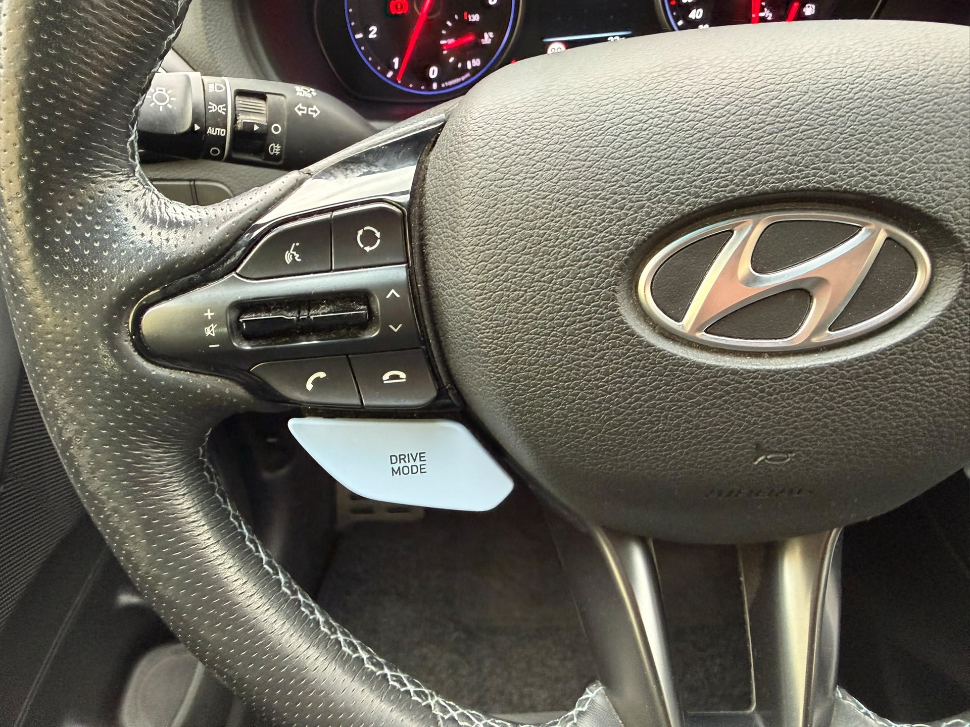 HYUNDAI i30 N 2.0 T-GDi *Attelage*-image-14