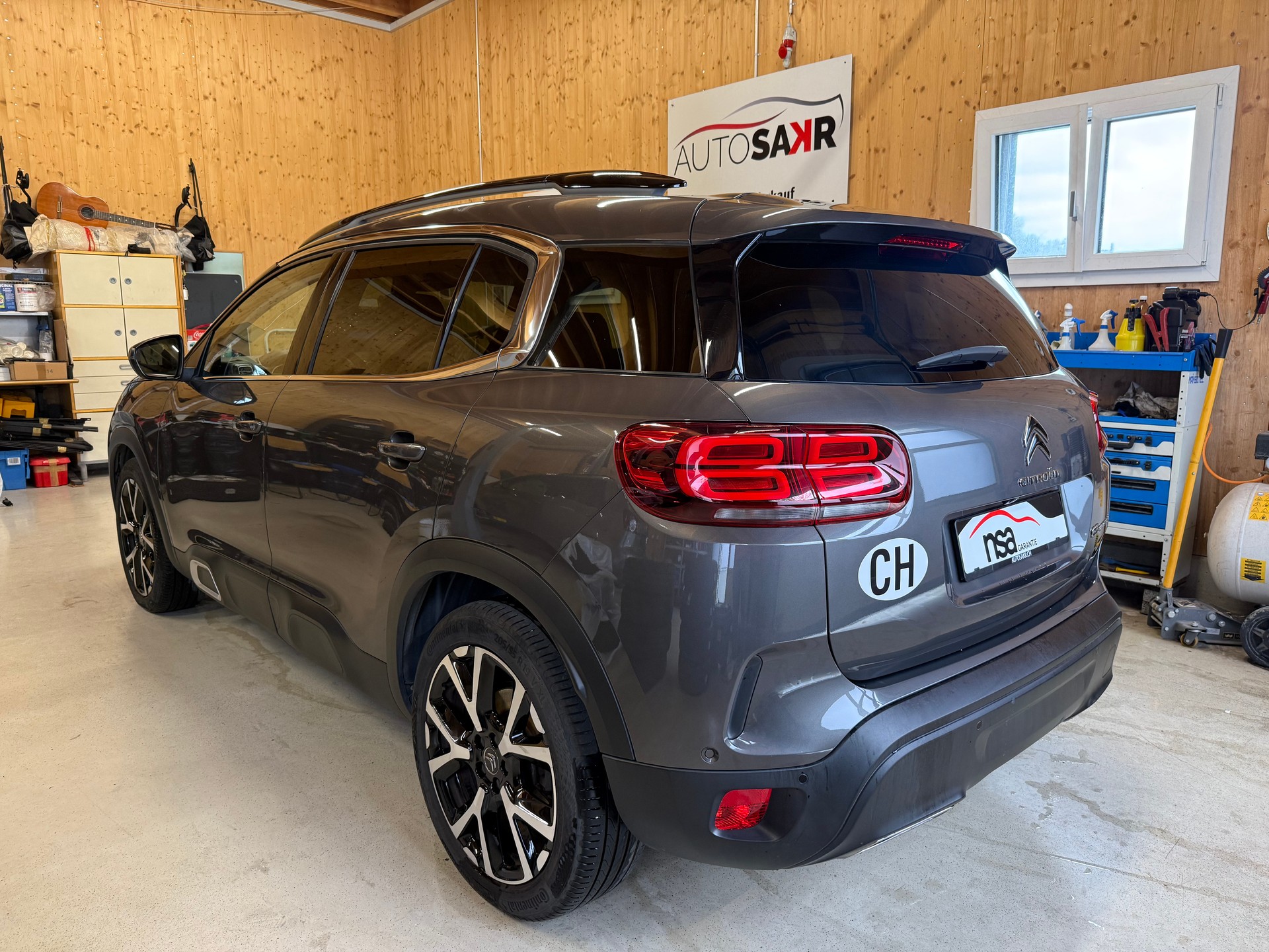 CITROEN C5 Aircross 1.6i PureTech Shine EAT8-image-5