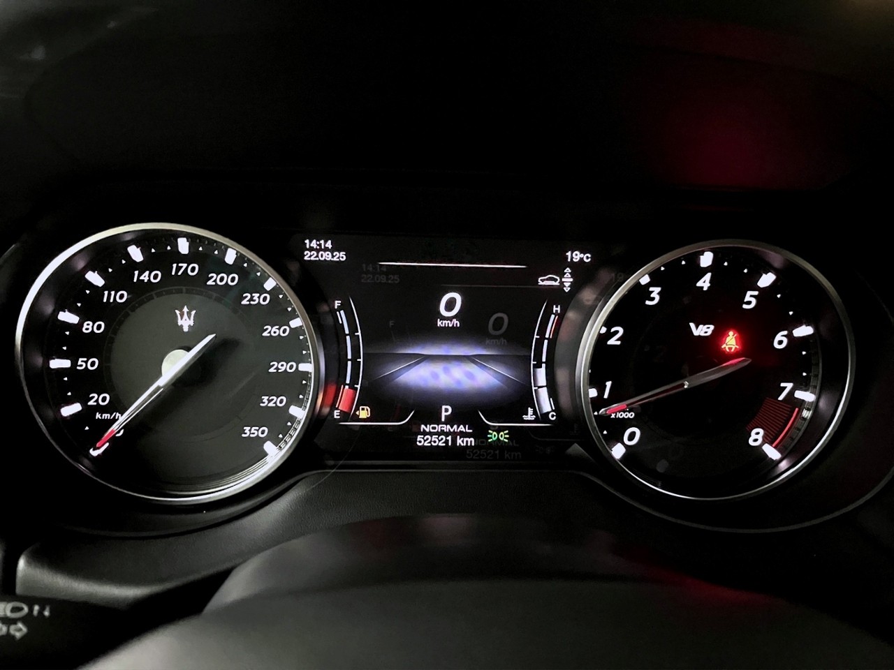 MASERATI Levante 3.8 V8 Trofeo Q4 Automatica-image-7