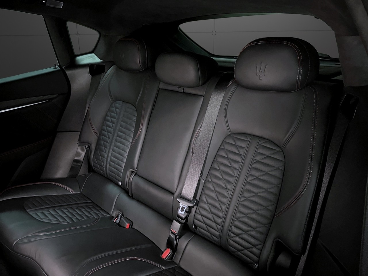 MASERATI Levante 3.8 V8 Trofeo Q4 Automatica-image-9