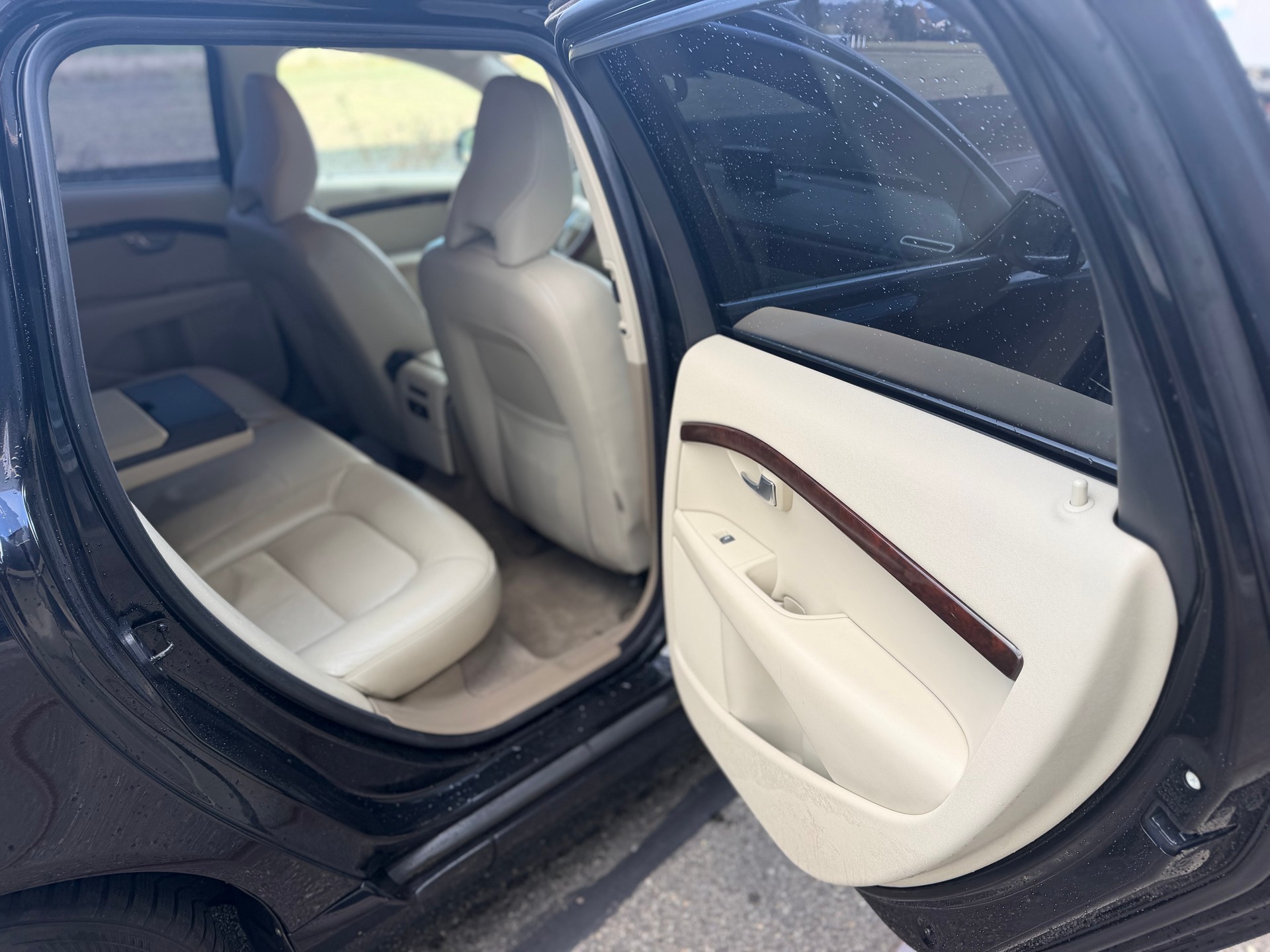 VOLVO V70 T6 AWD Summum Geartronic-image-10