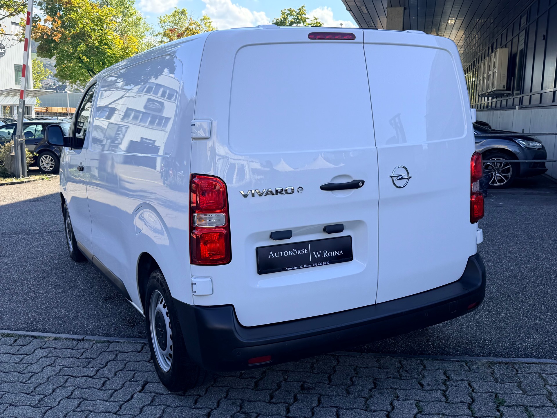 OPEL Vivaro Cargo-e 50 kWh Enjoy M-image-4