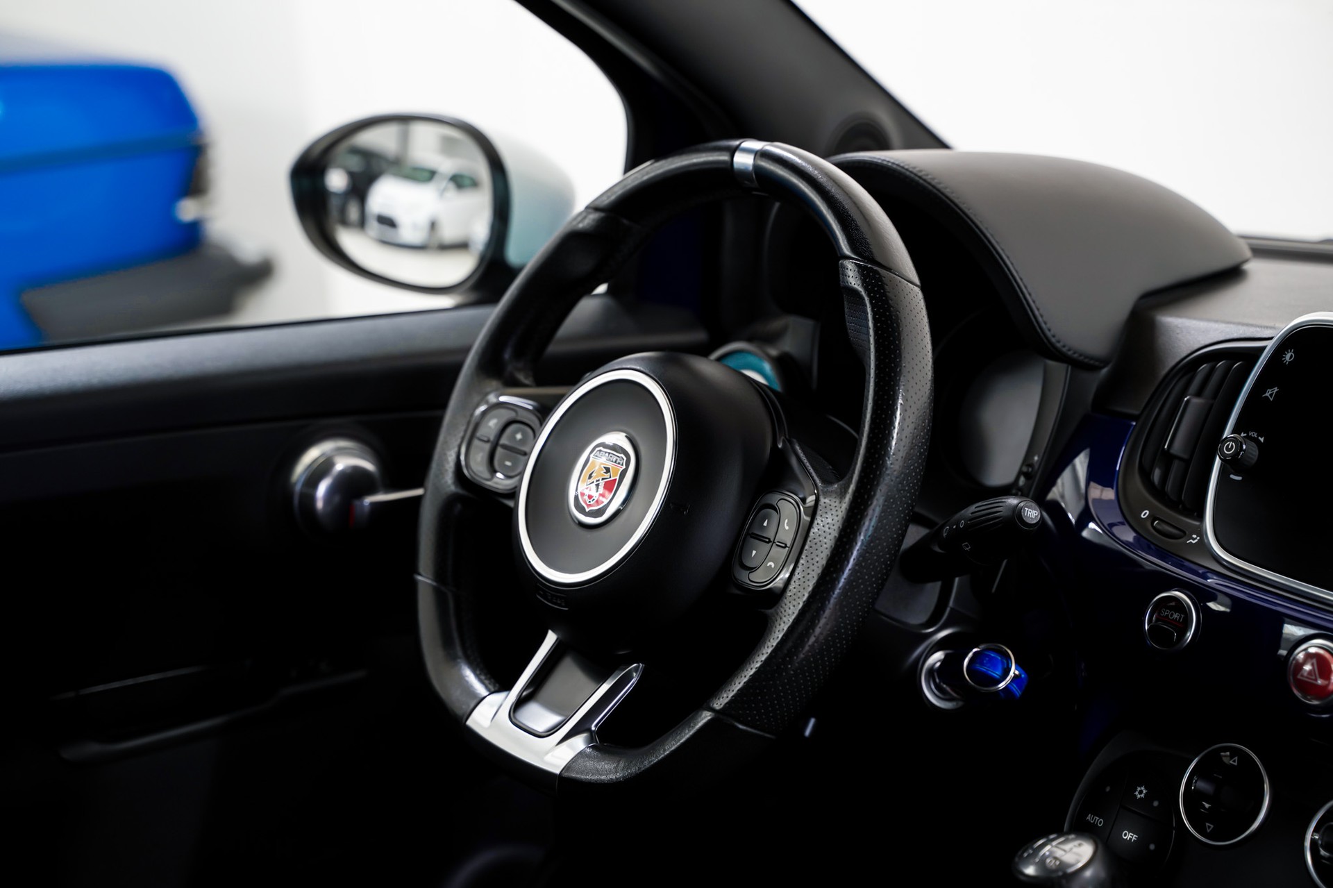 FIAT 595 1.4 16V Turbo Abarth-image-17