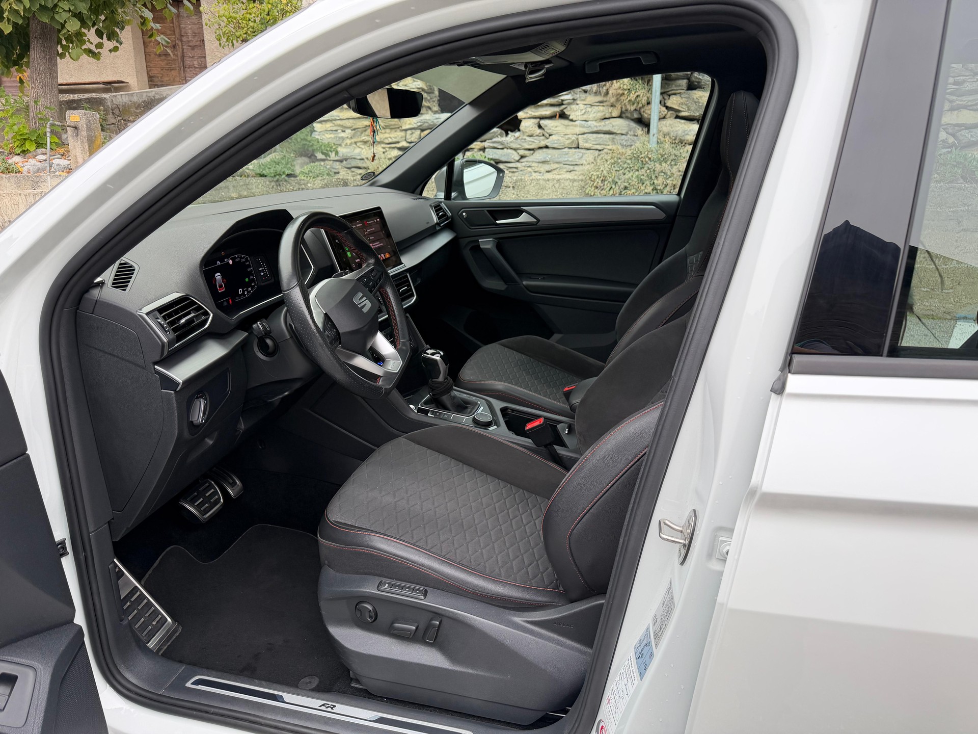 SEAT 2.0 TSI Hola FR 4Drive DSG-image-2
