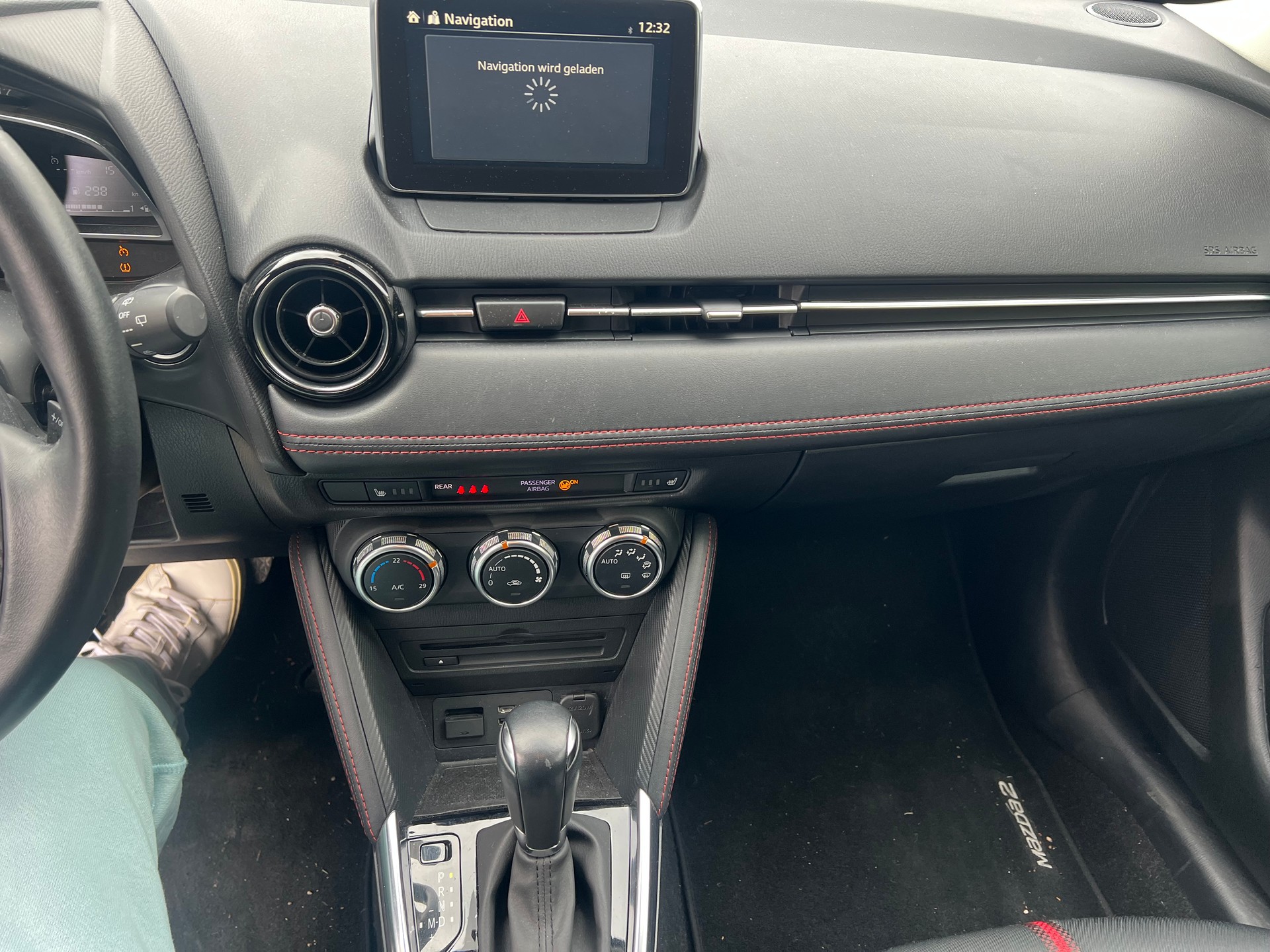 MAZDA 2 1.5i 16V Skyactiv-G Ambition Drive-image-8