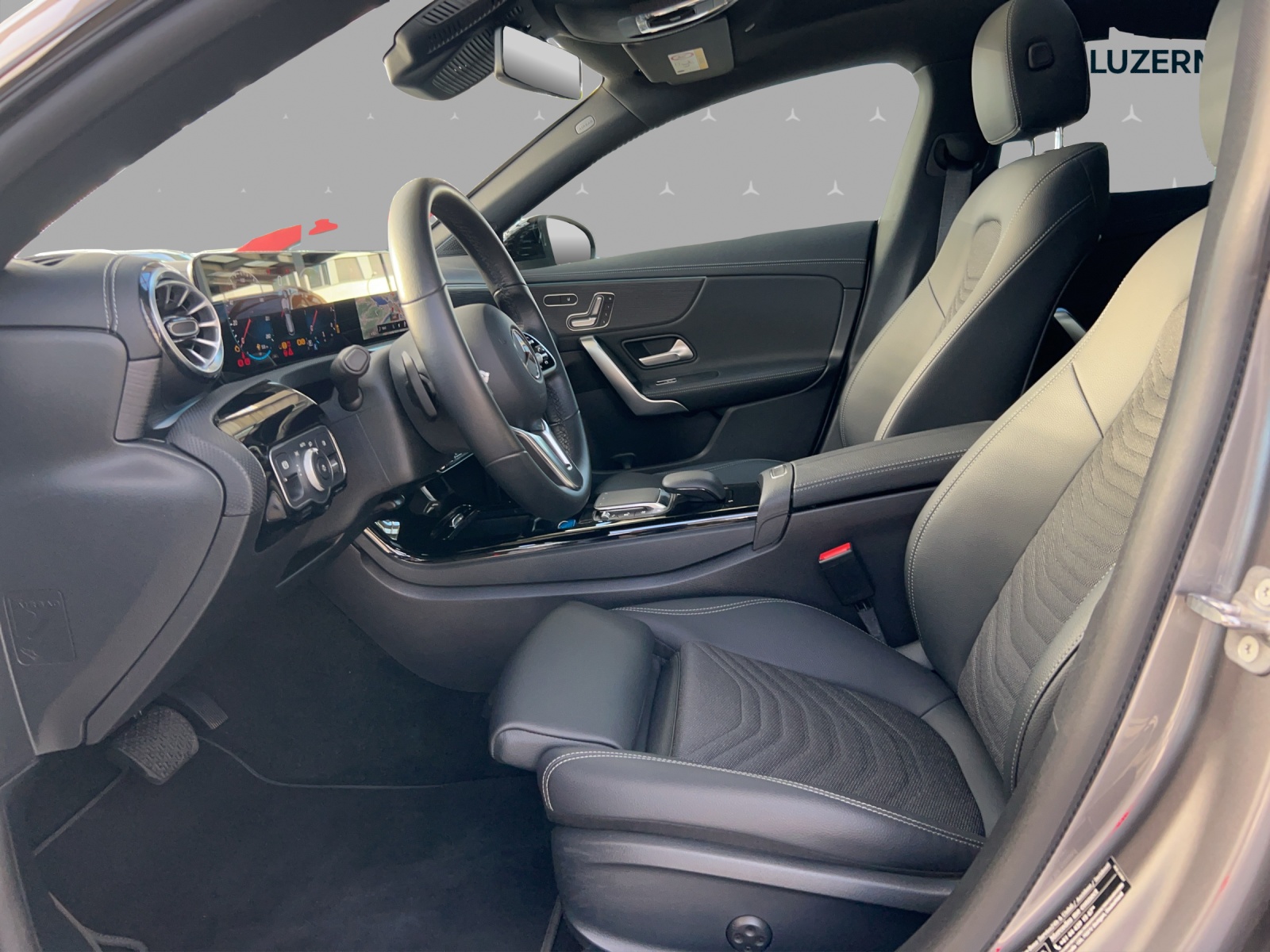 MERCEDES-BENZ CLA Shooting Brake 250 4Matic 7G-DCT Progressive-image-7