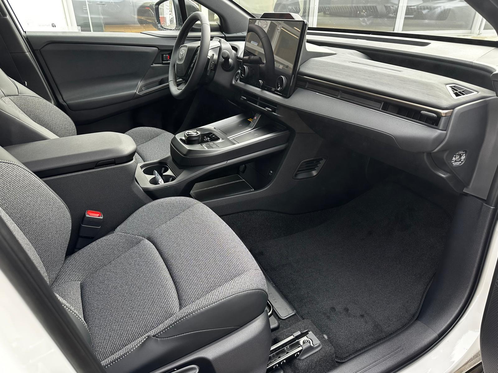 TOYOTA bZ4X Touring Style-image-12
