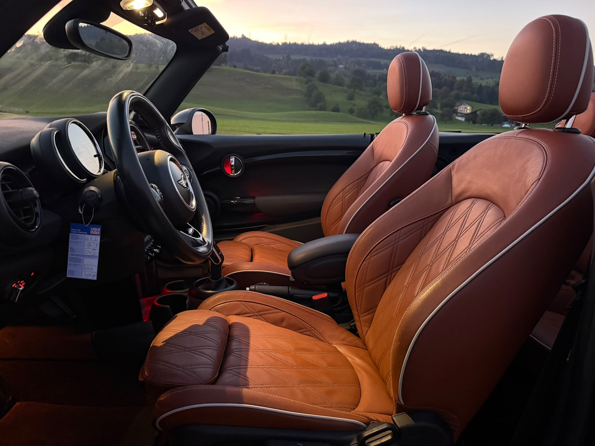 MINI Cooper John Cooper Works Cabriolet Steptronic-image-7
