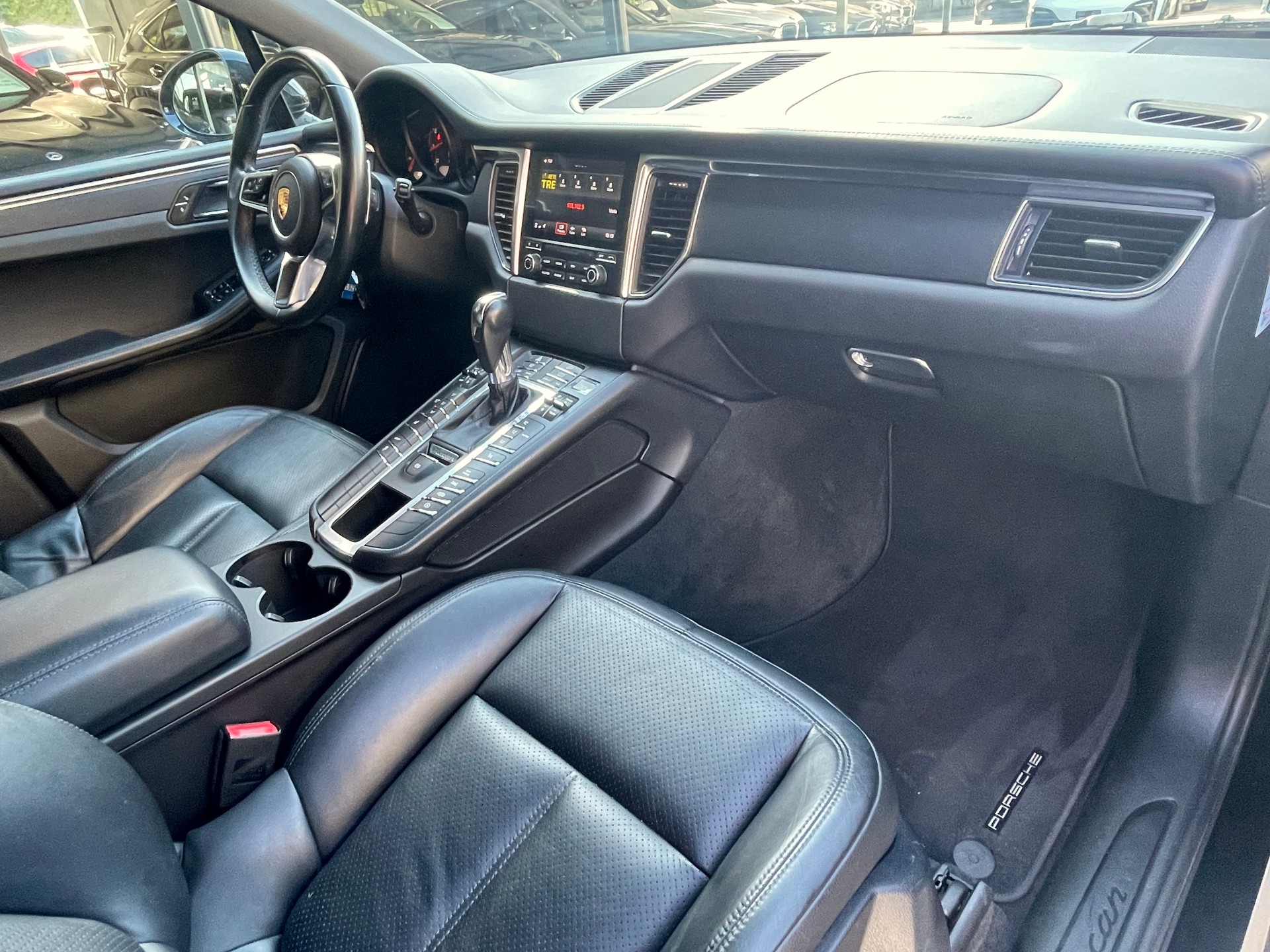 PORSCHE Macan PDK-image-12