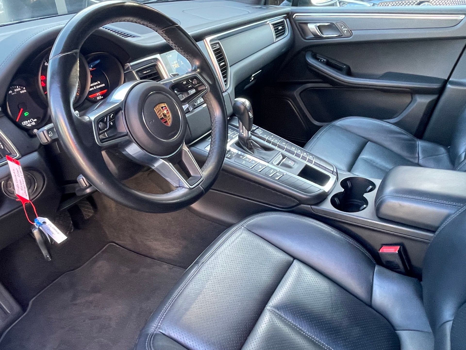 PORSCHE Macan PDK-image-2