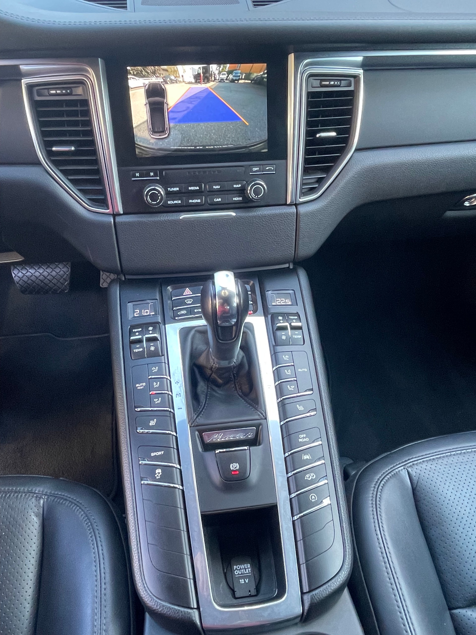 PORSCHE Macan PDK-image-3