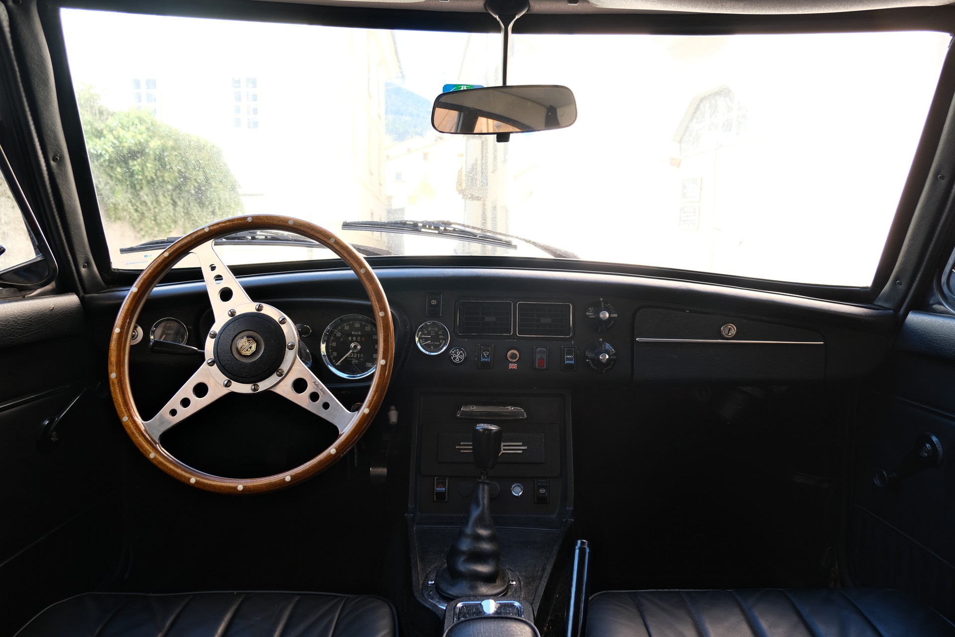 MG MGB GT 1.8 - Veteran MFK 05/23-image-7